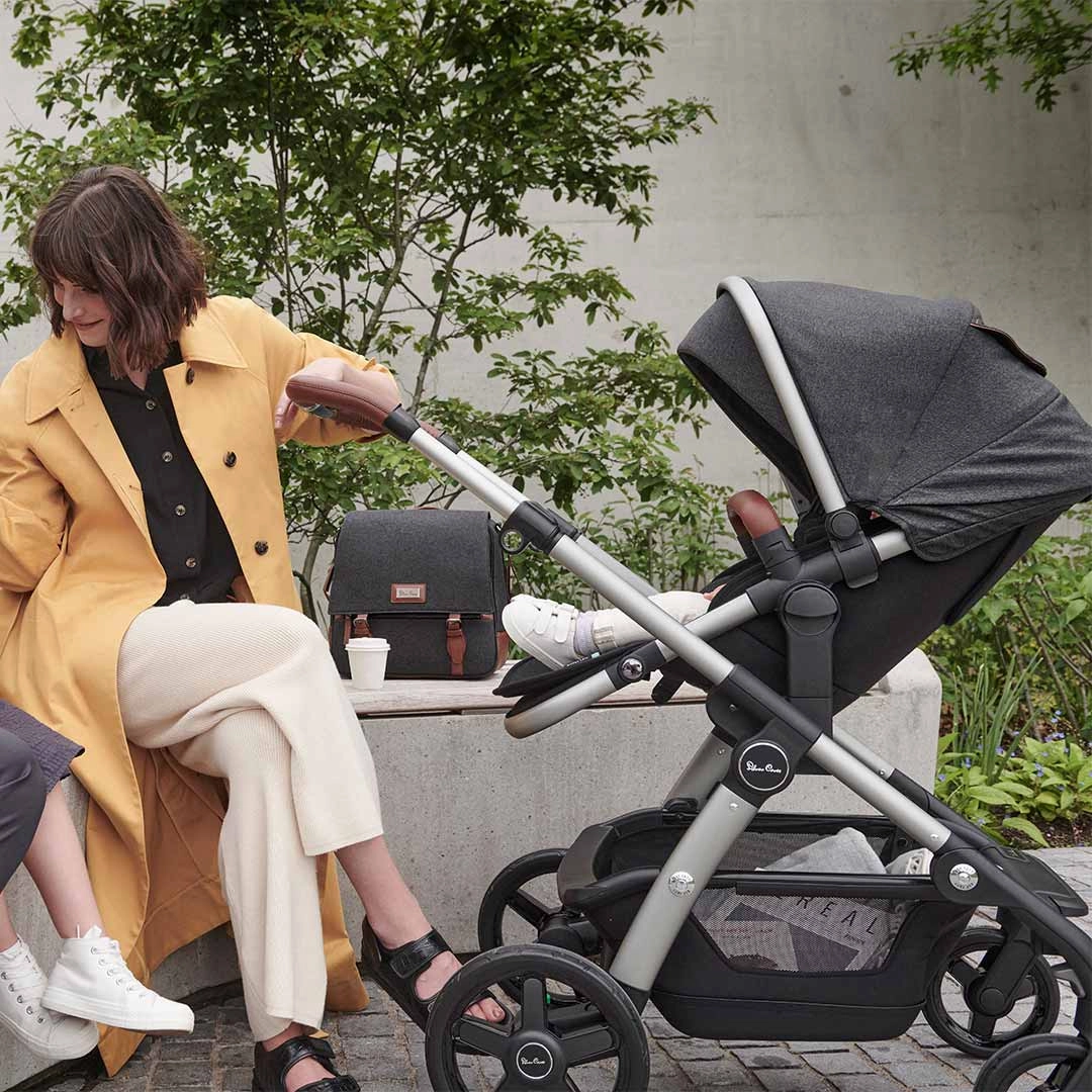 [Preloved] Silver Cross Wave 21 Pushchair - Charcoal