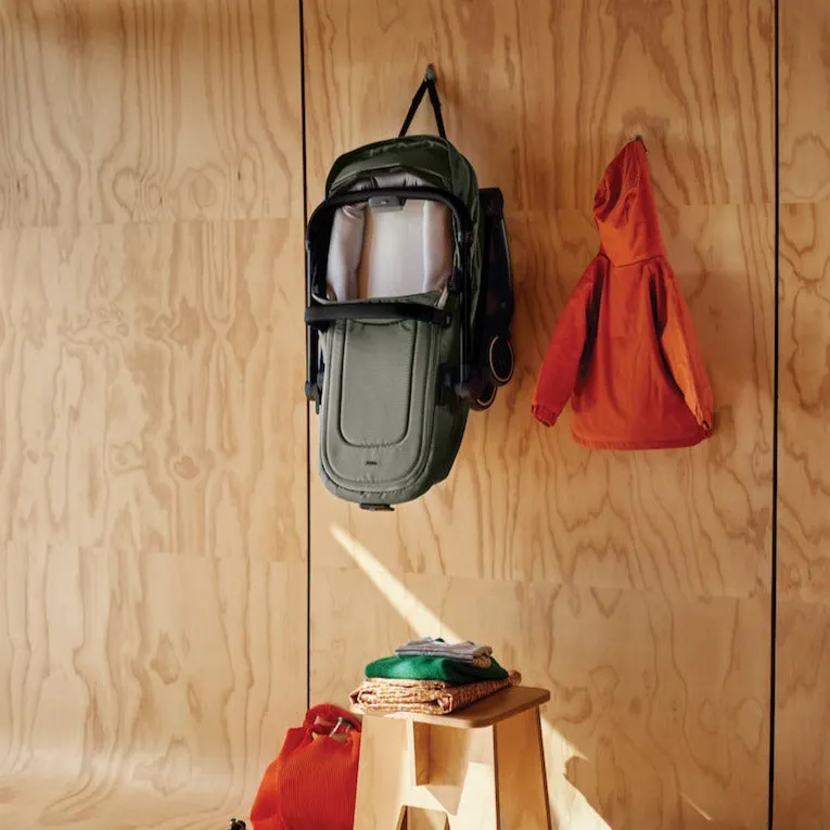 Aer  Carry Cot - Sage Green