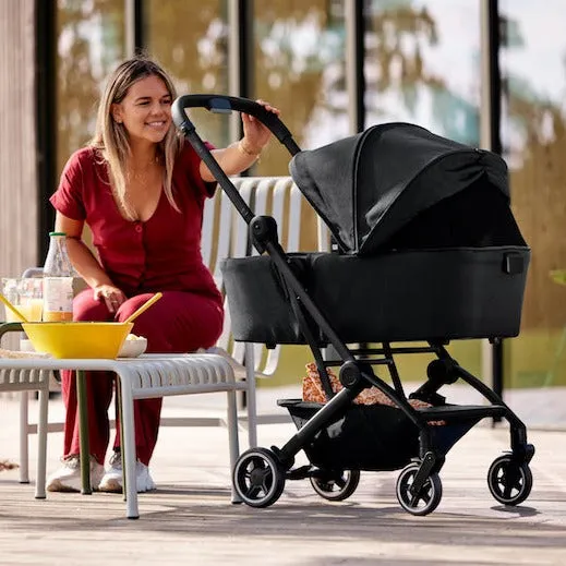 Aer  Carry Cot - Space Black