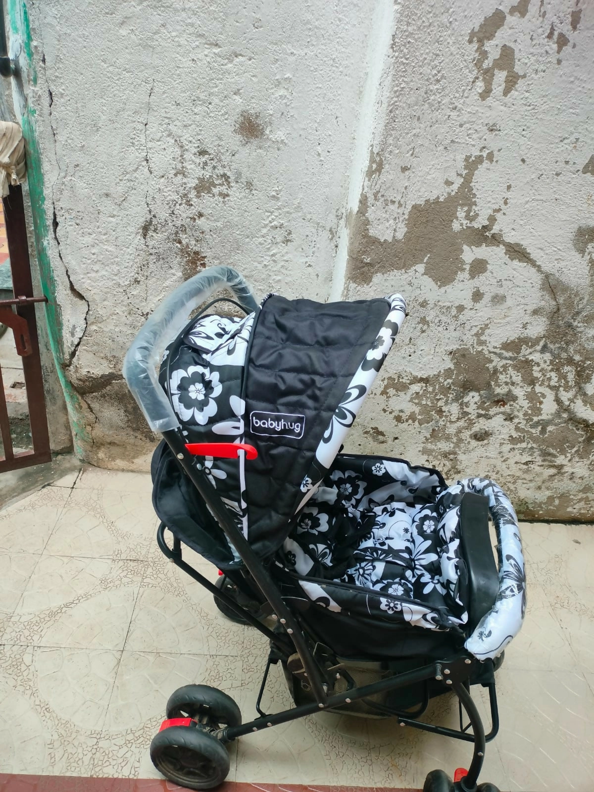 BABYHUG COSMO  Baby Stroller/Pram