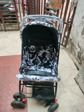 BABYHUG COSMO  Baby Stroller/Pram