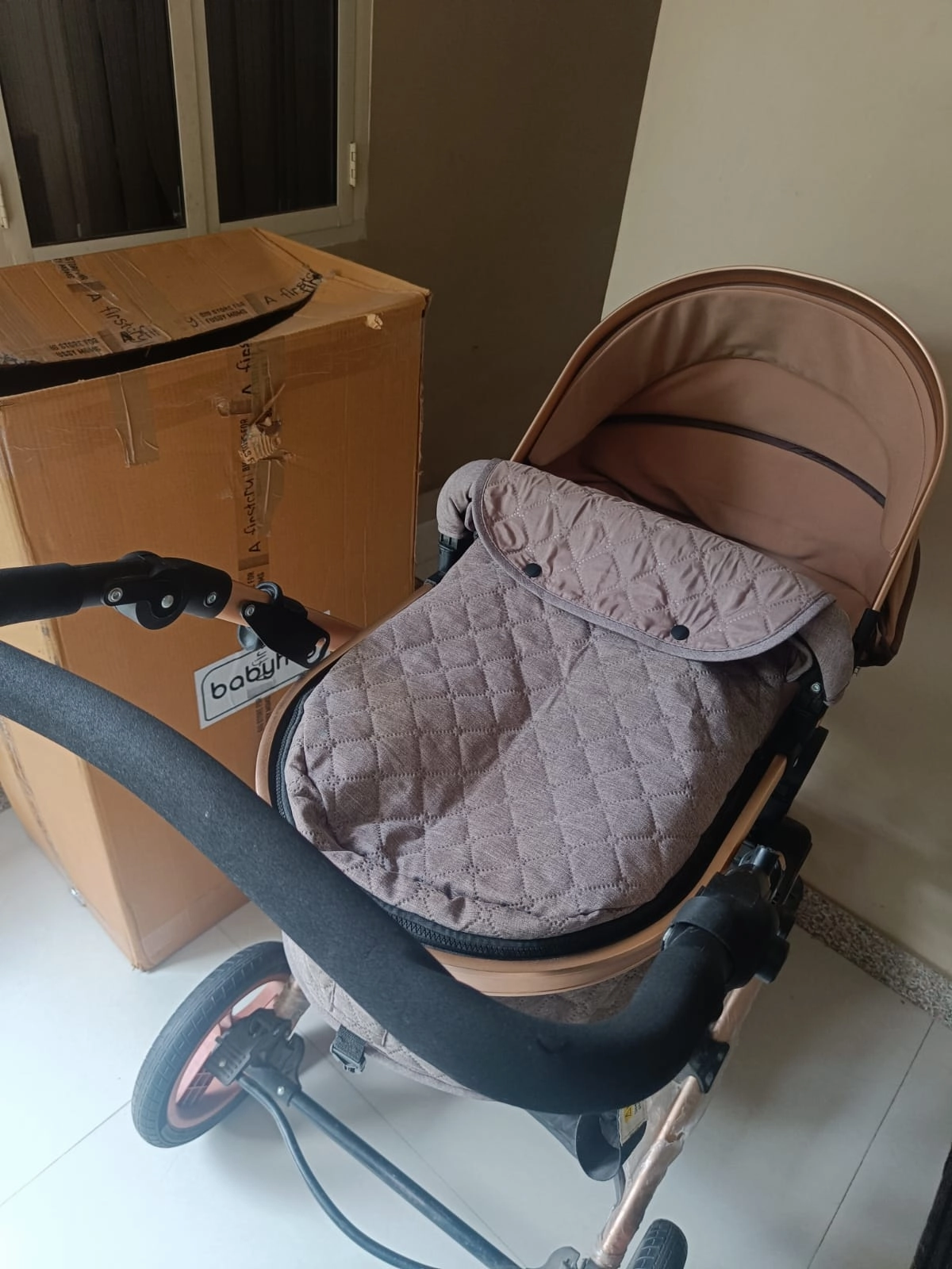 BABYHUG Majestic Stroller/Pram Cum Carry Cot with Canopy - Beige