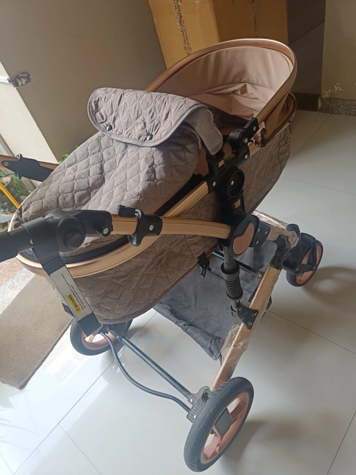 BABYHUG Majestic Stroller/Pram Cum Carry Cot with Canopy - Beige