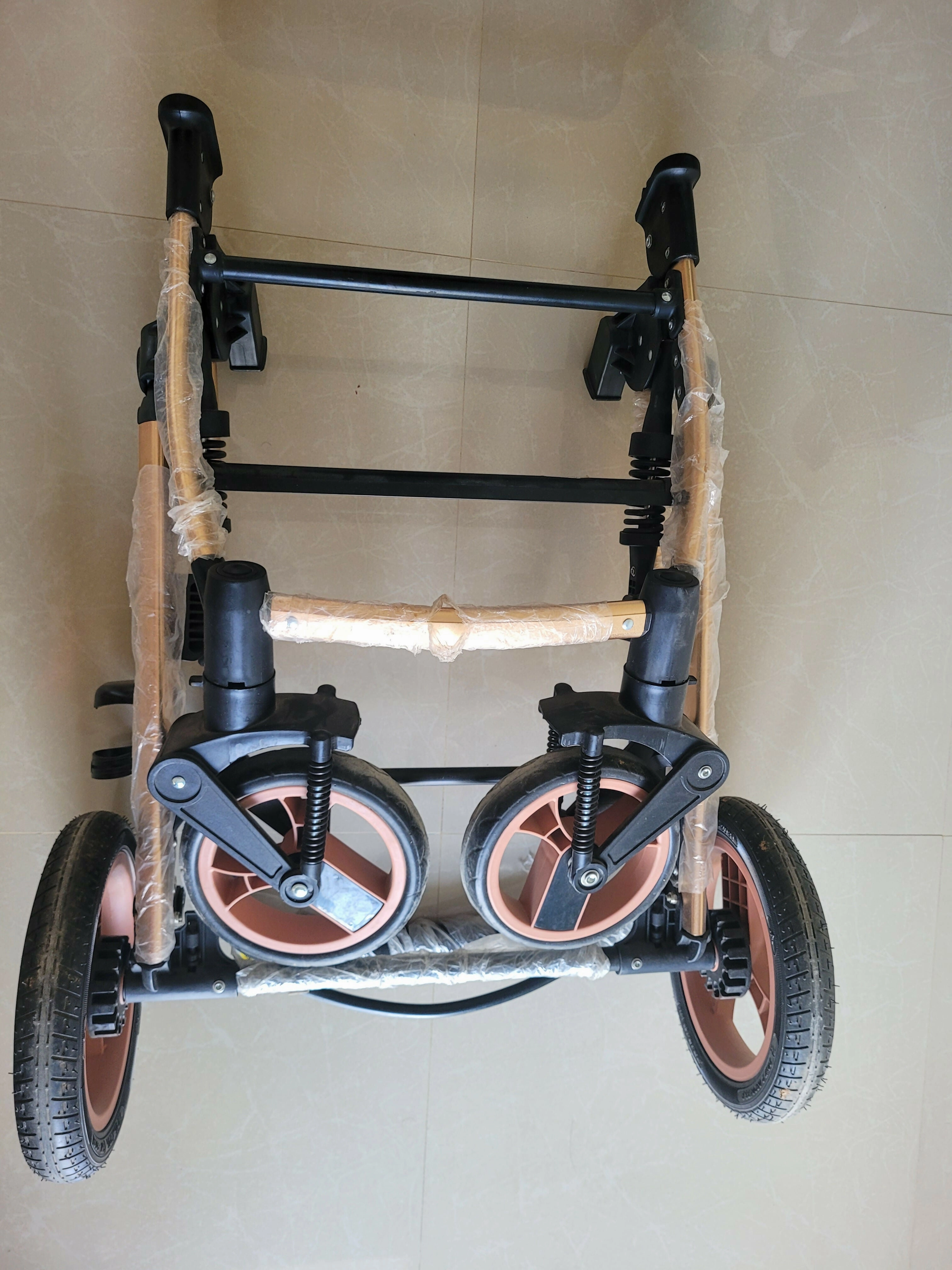 BABYHUG Majestic Stroller/Pram