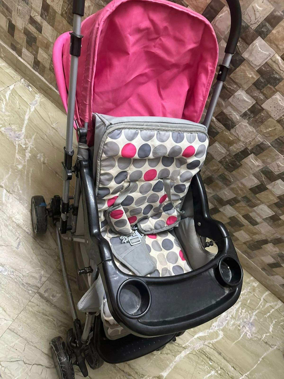 BABYHUG Rock And Roll Stroller/Pram