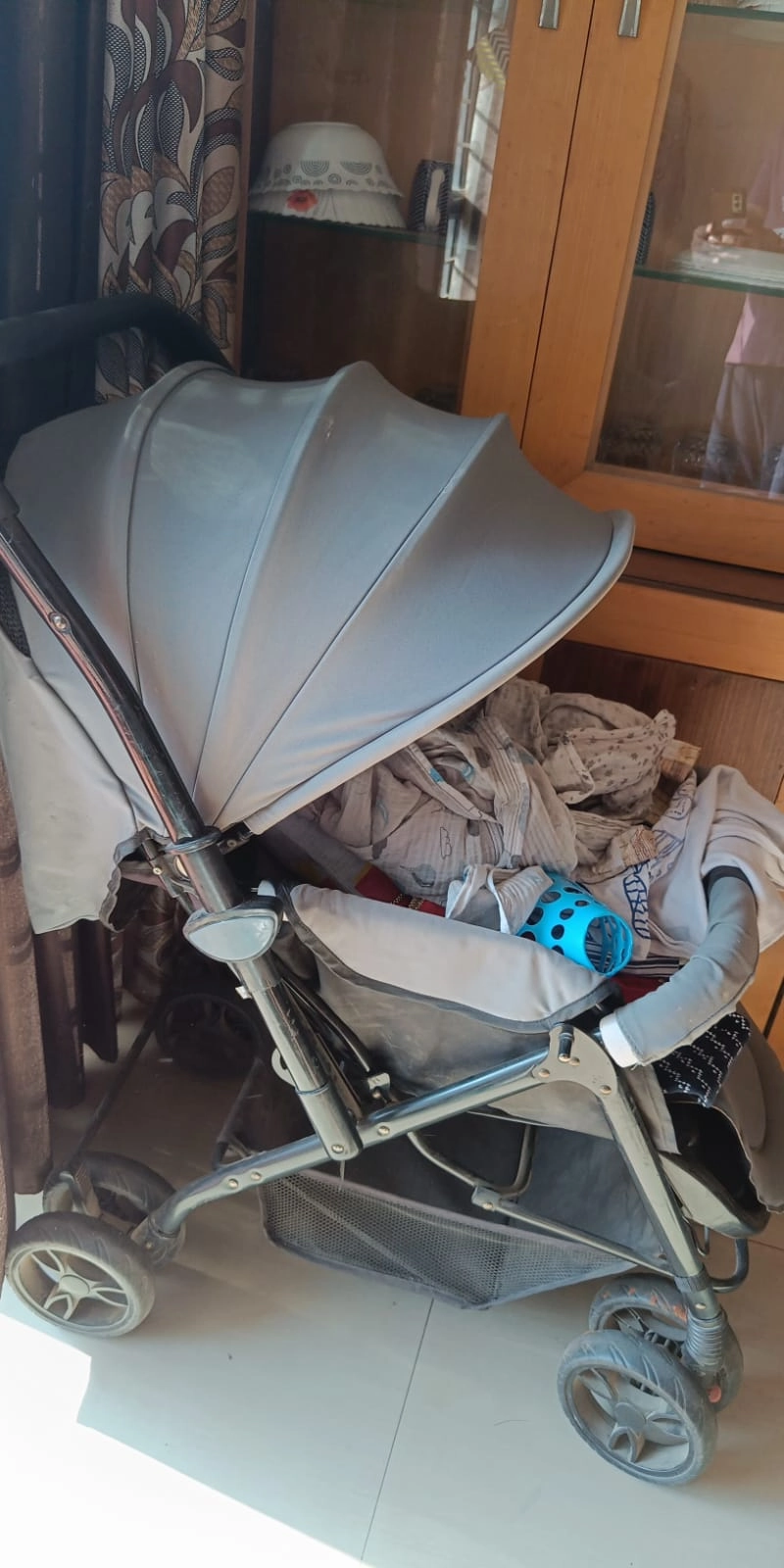 BABYHUG  Symphony Stroller/ Pram  With Reverisble Handle