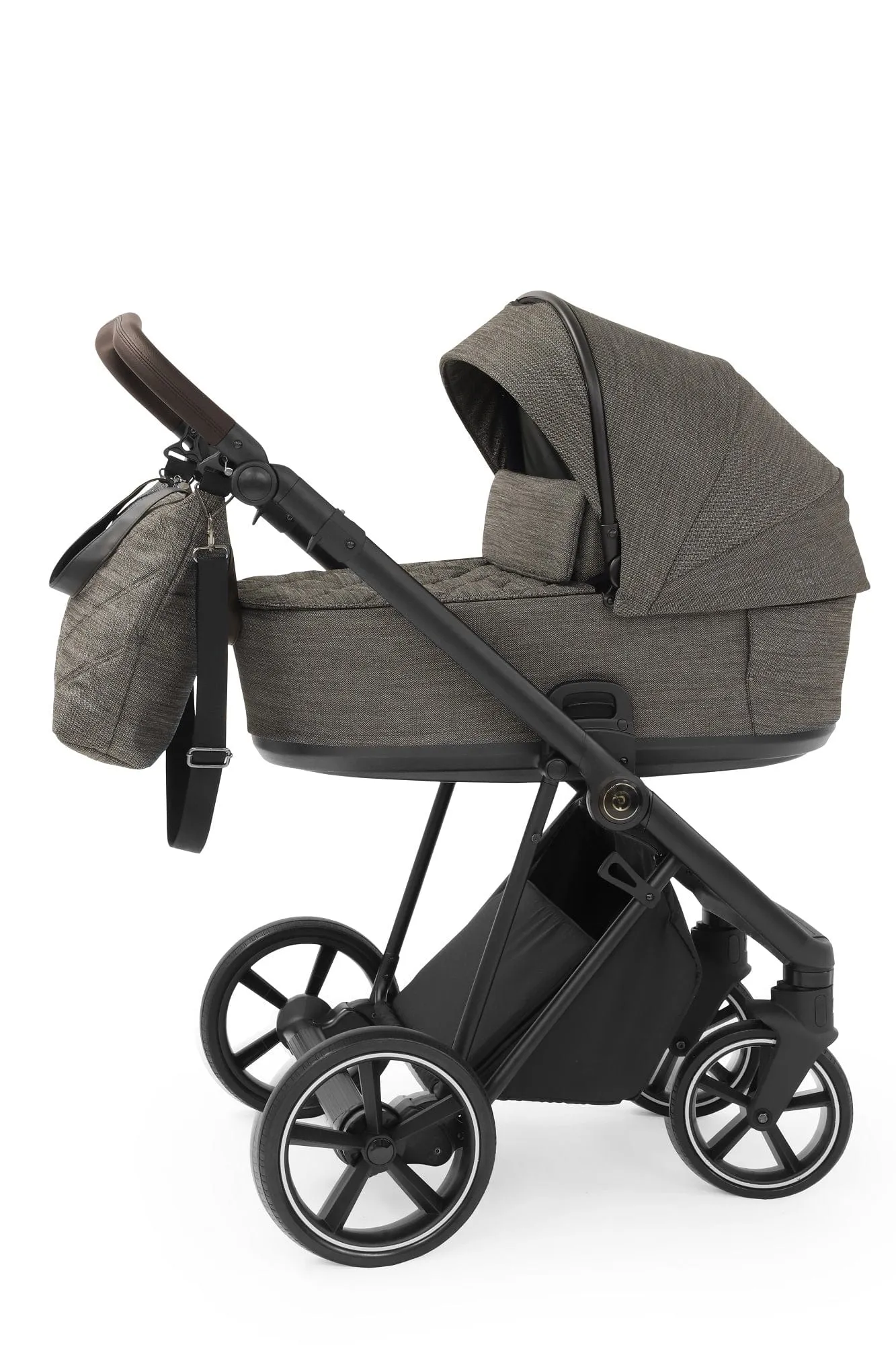 BabyStyle Prestige Vogue Pushchair - Mountain / Black Frame / Brown Leather  EX DISPLAY