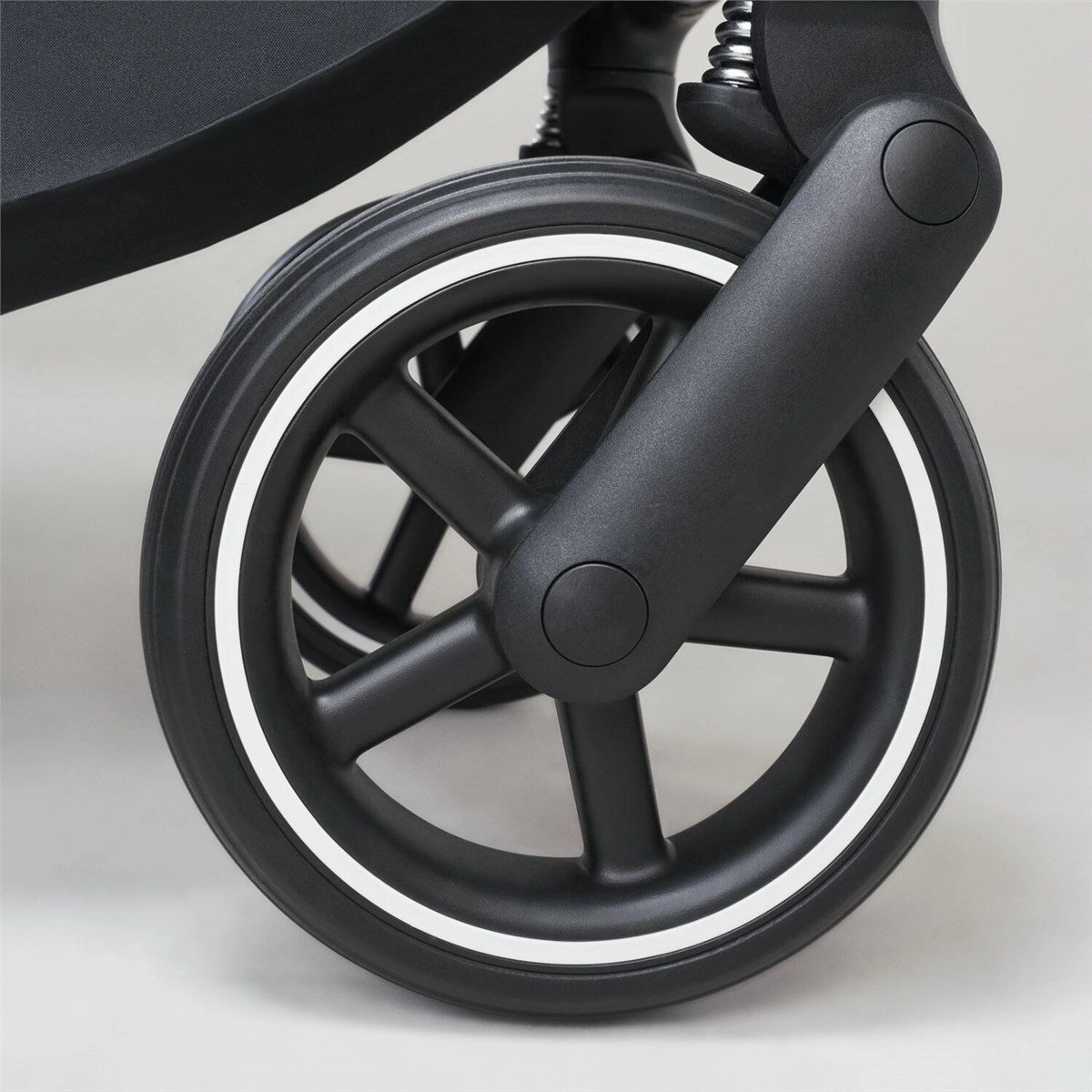 Cybex Eos Lux Essential Travel & Nursery Bundle, Moon Black