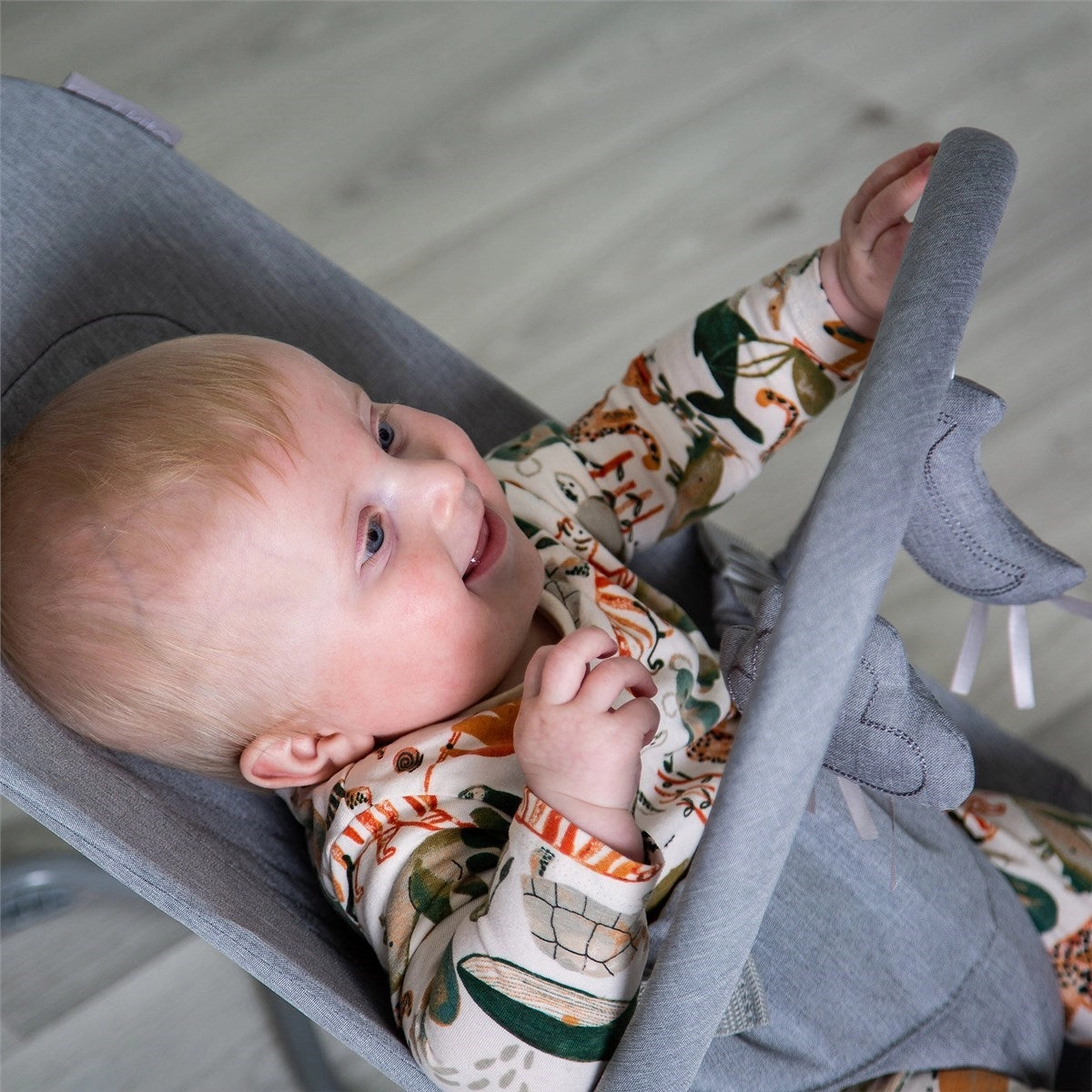 Cybex Gazelle S Essential Travel & Nursery Bundle, Lava Grey