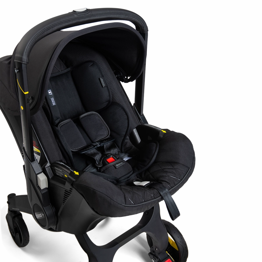 Doona Infant Car Seat   Latch Base Midnight
