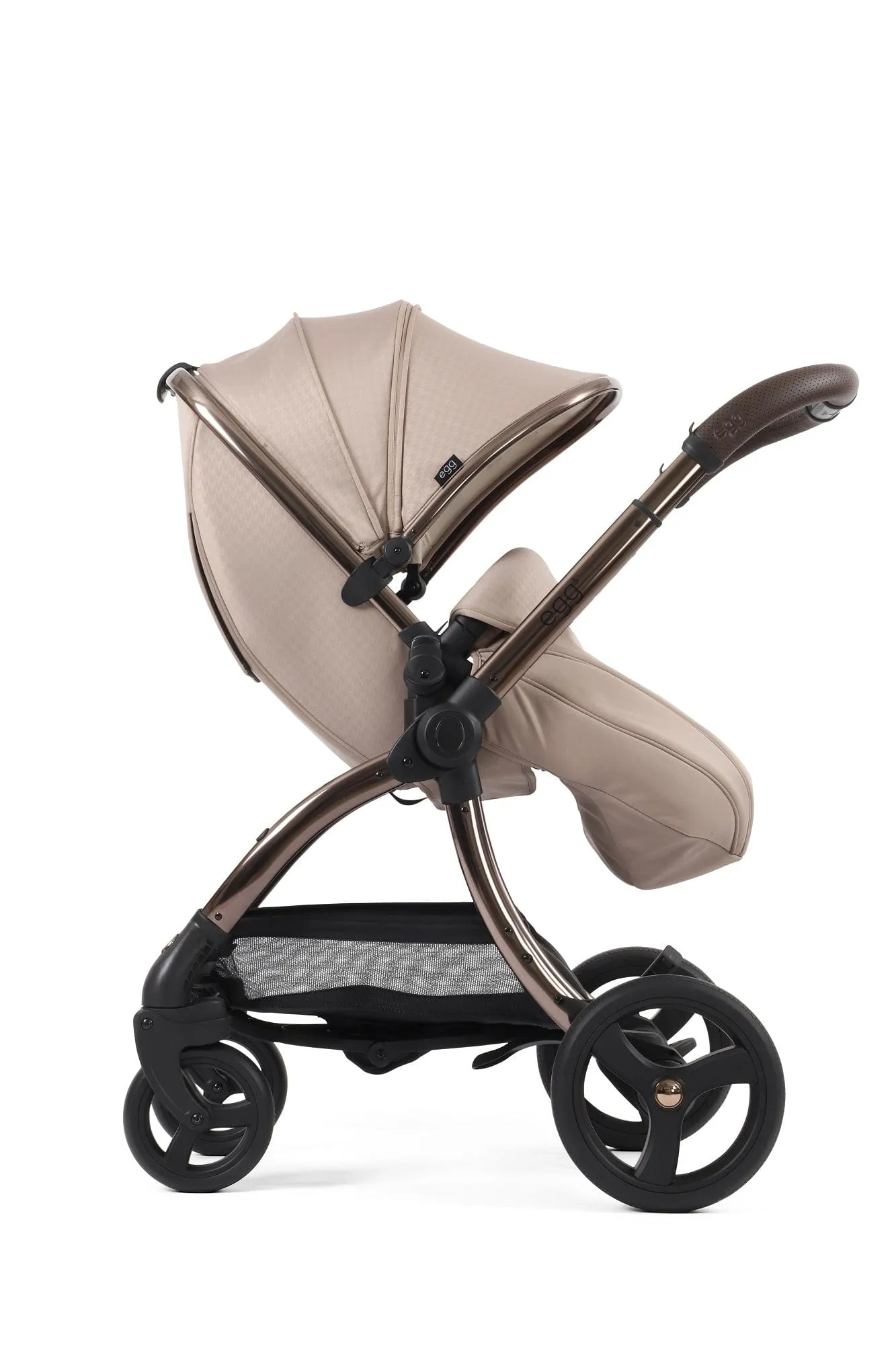 Egg 3 Luxury Shell i-Size Travel System - Houndstooth Almond (with FREE Mamaroo)