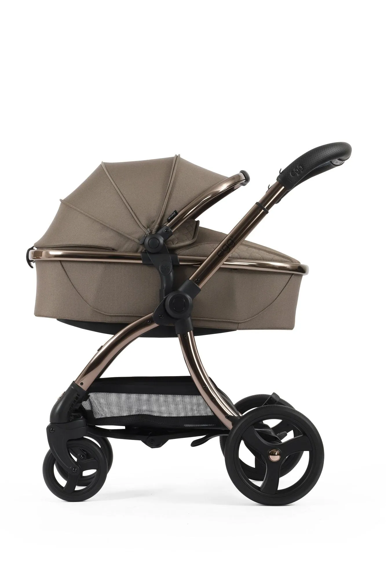 Egg 3 Luxury Shell i-Size Travel System - Mink (with FREE Mamaroo)