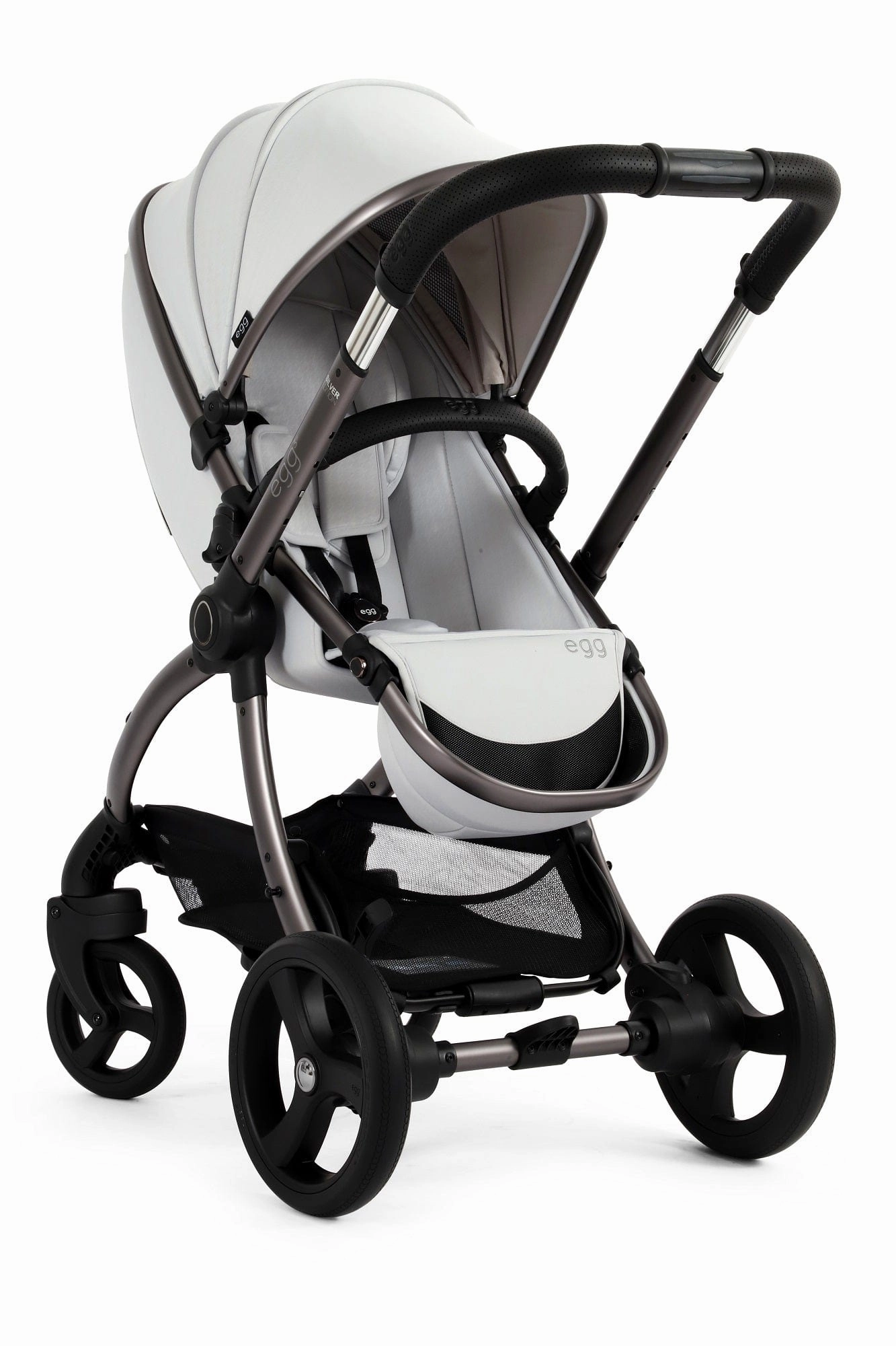 Egg 3 Luxury Cloud T i-Size Travel System - Houndstooth Silver