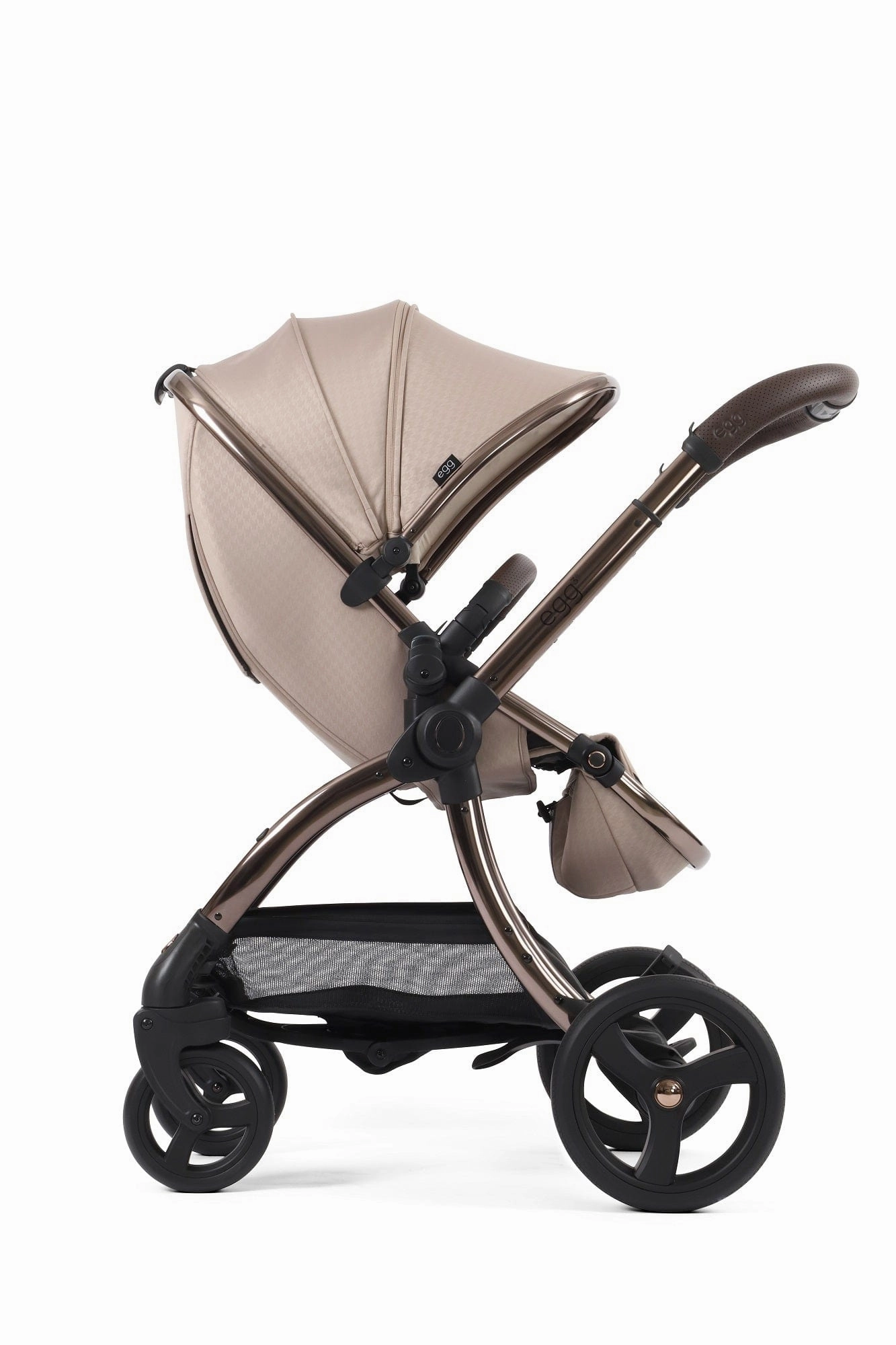 Egg 3 Luxury Shell i-Size Travel System - Houndstooth Almond (with FREE Mamaroo)