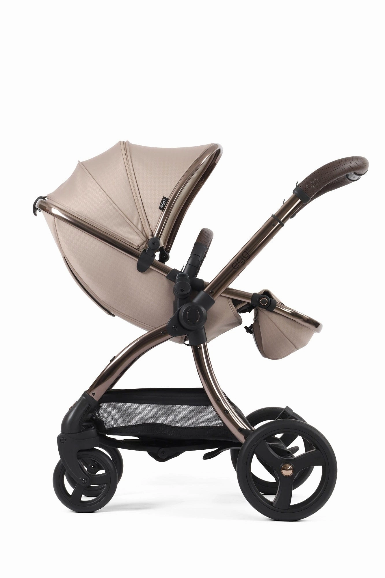 Egg 3 Luxury Shell i-Size Travel System - Houndstooth Almond (with FREE Mamaroo)