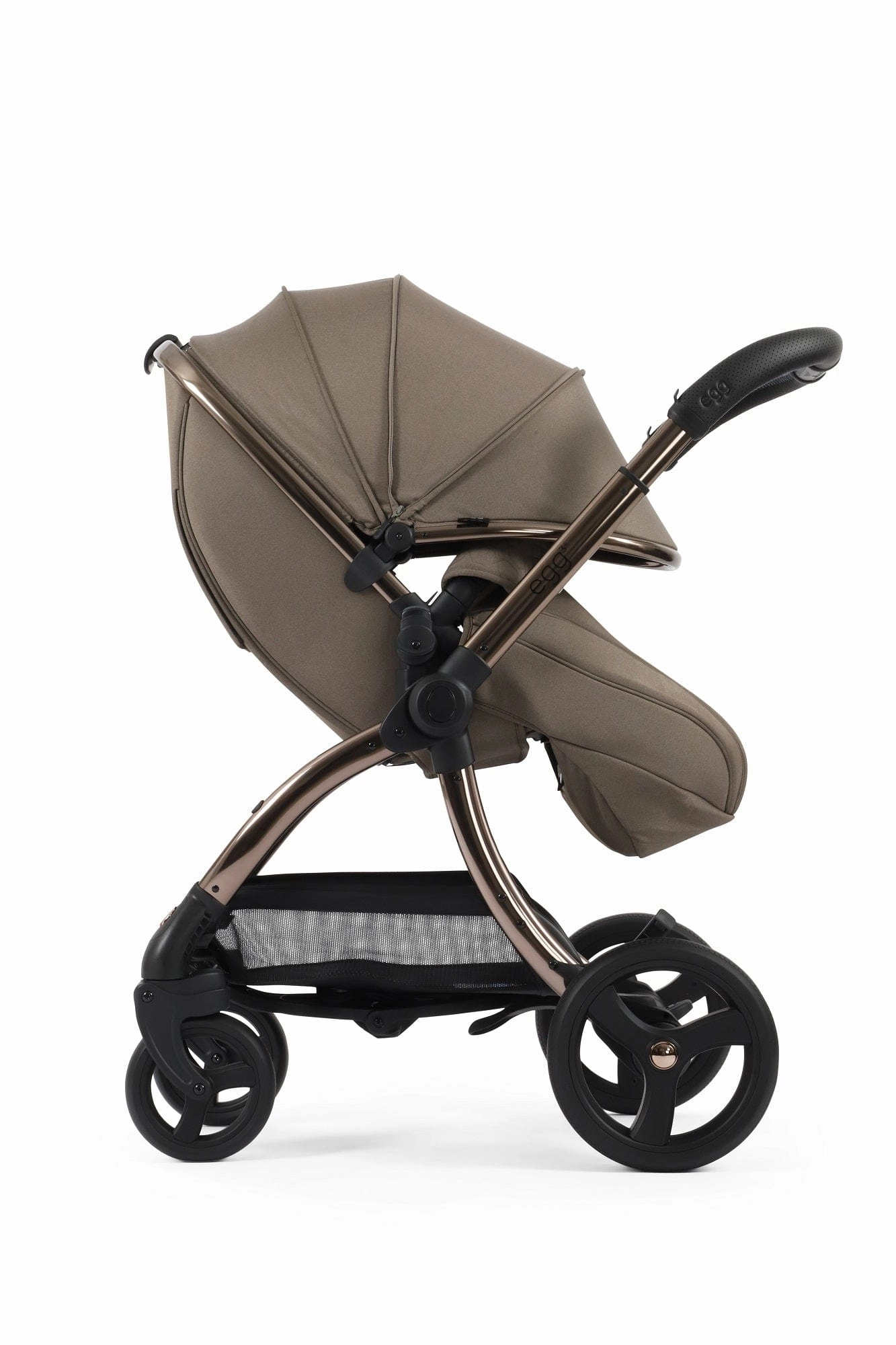 Egg 3 Luxury Shell i-Size Travel System - Mink (with FREE Mamaroo)