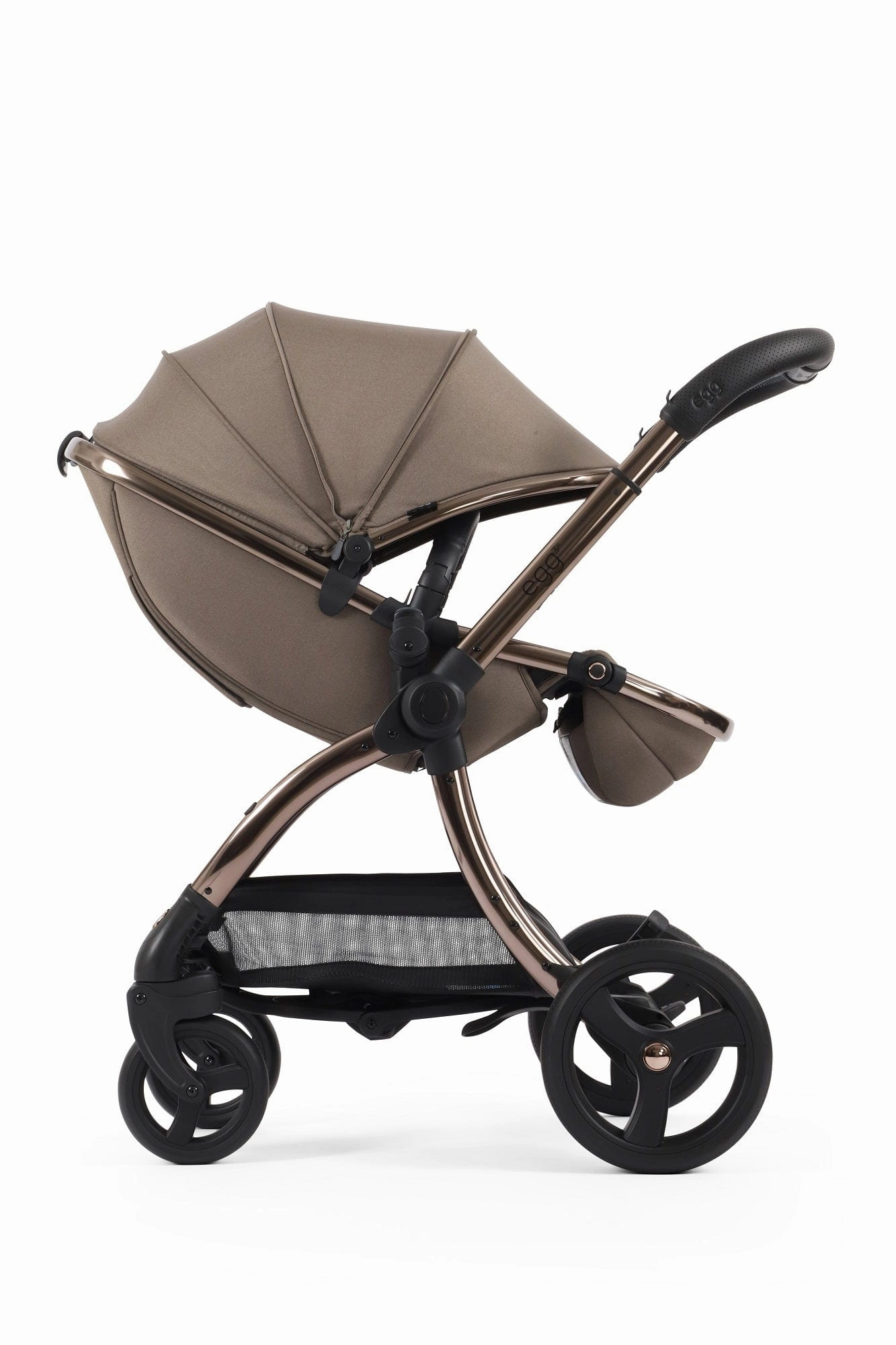 Egg 3 Luxury Shell i-Size Travel System - Mink (with FREE Mamaroo)