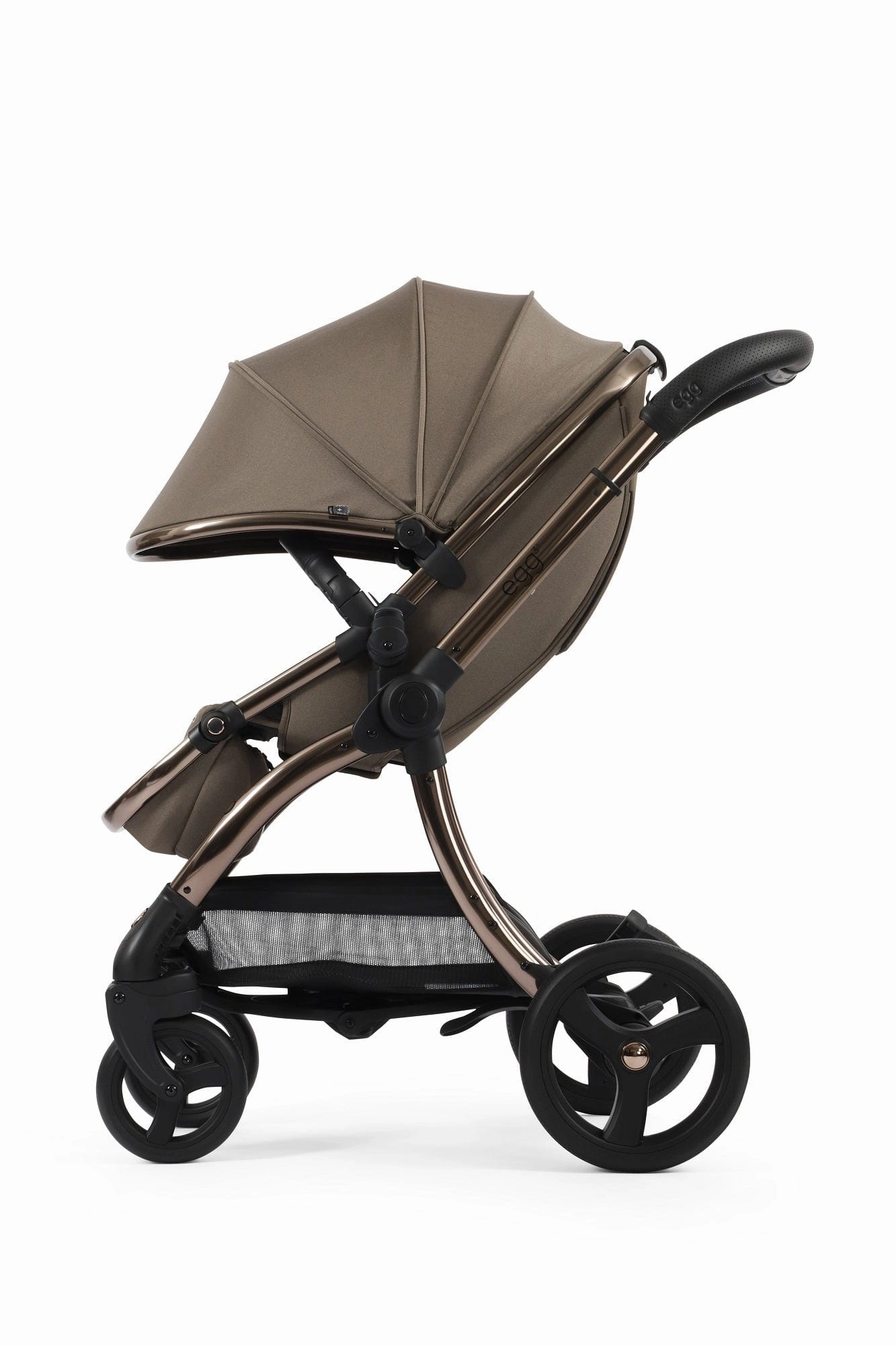 Egg 3 Luxury Shell i-Size Travel System - Mink (with FREE Mamaroo)