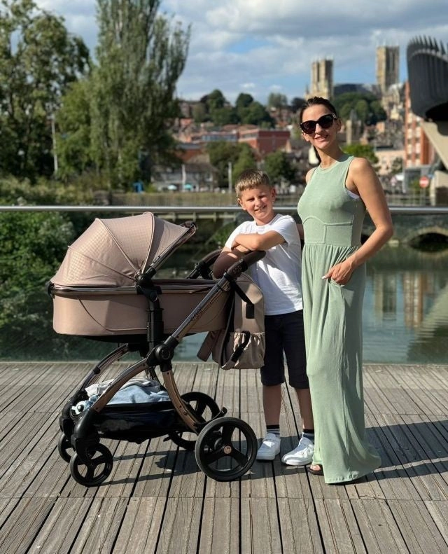 Egg 3 Stroller & Carrycot
