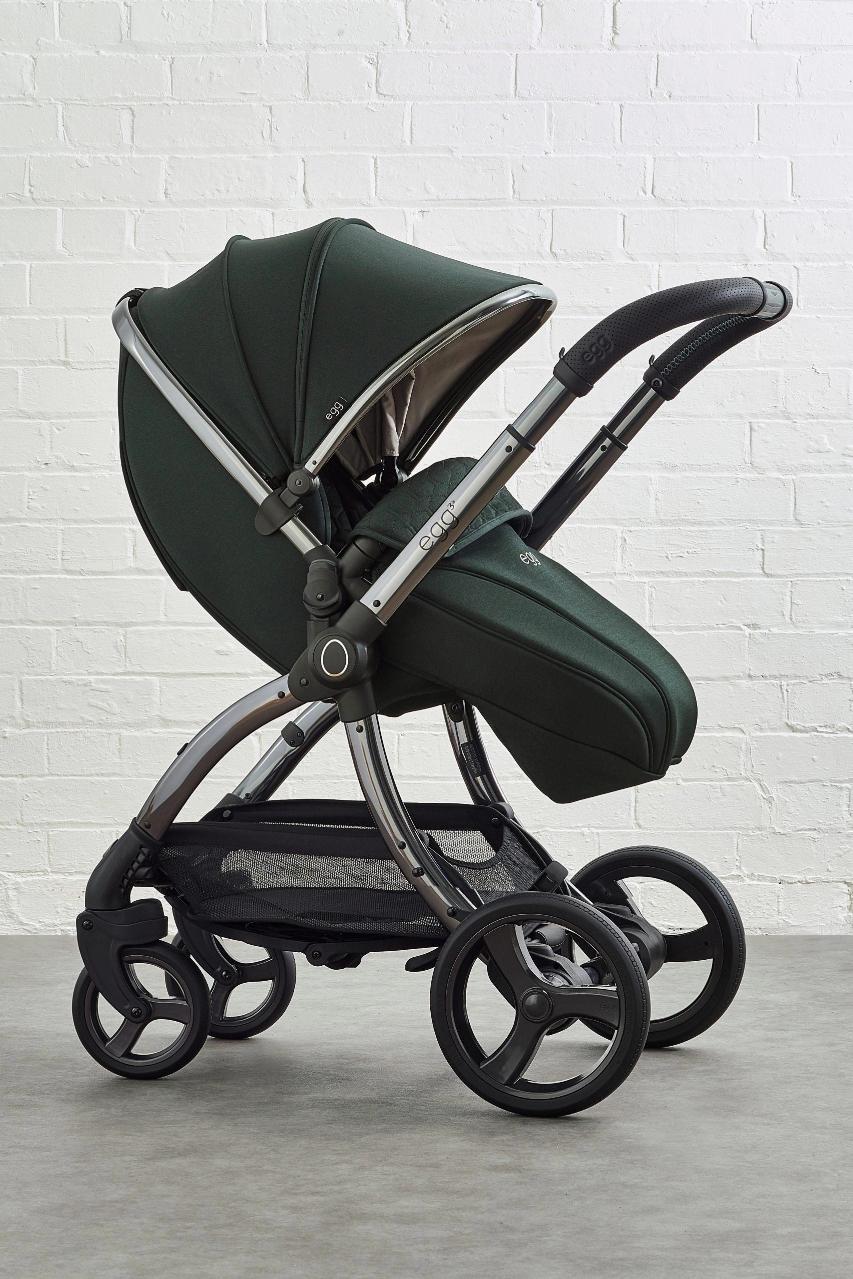 Egg 3 Stroller Black Olive