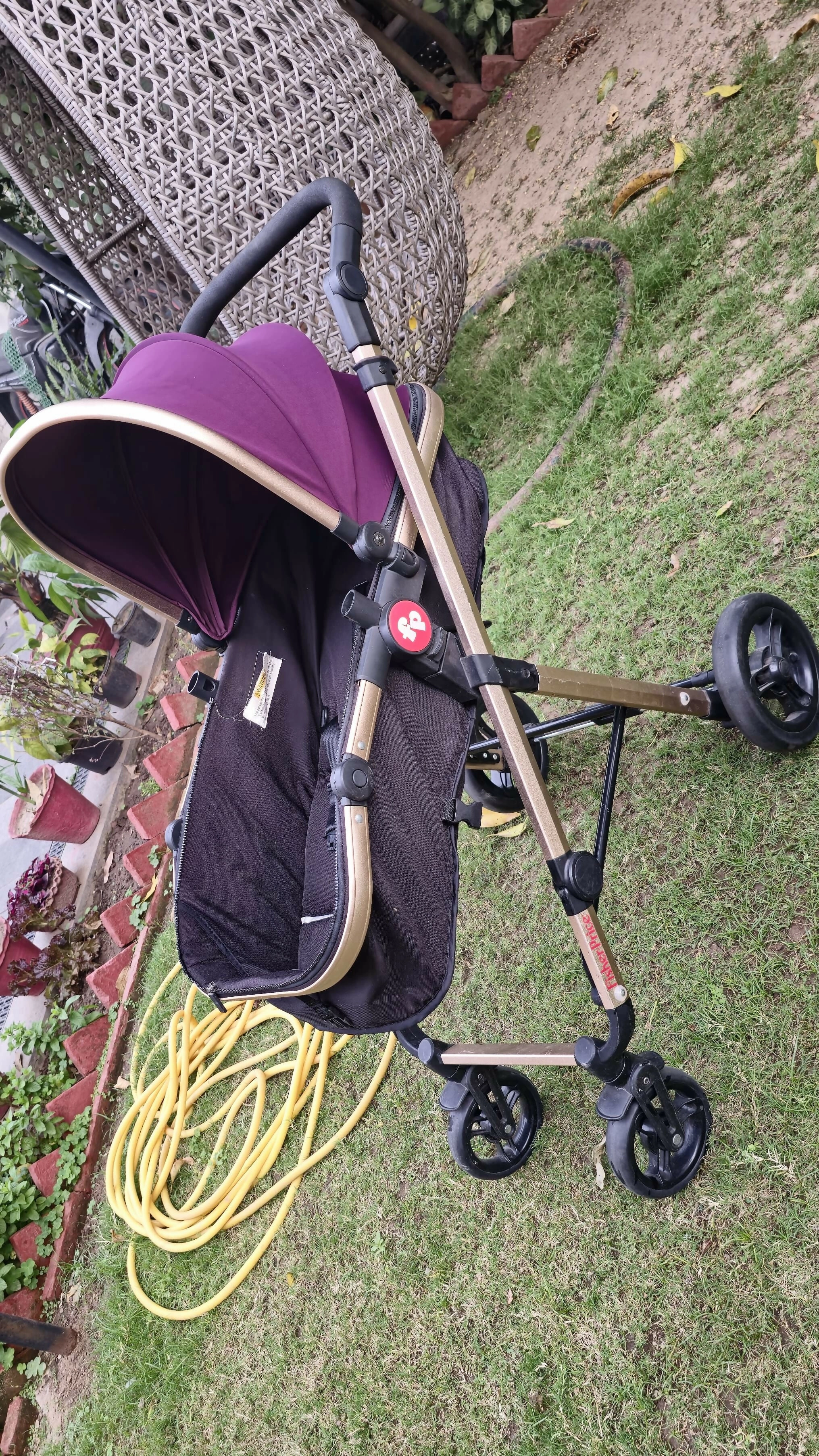 FISHER PRICE Hiker Luxury Stroller Cum Pram