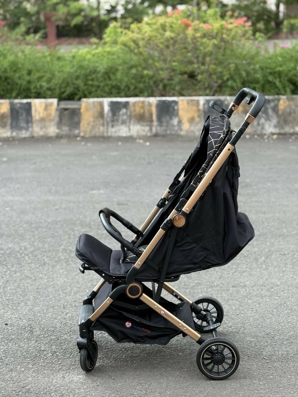 HUNY HUNY - Compact Flight Friendly One Touch Fold-Unfold Stroller/Pram