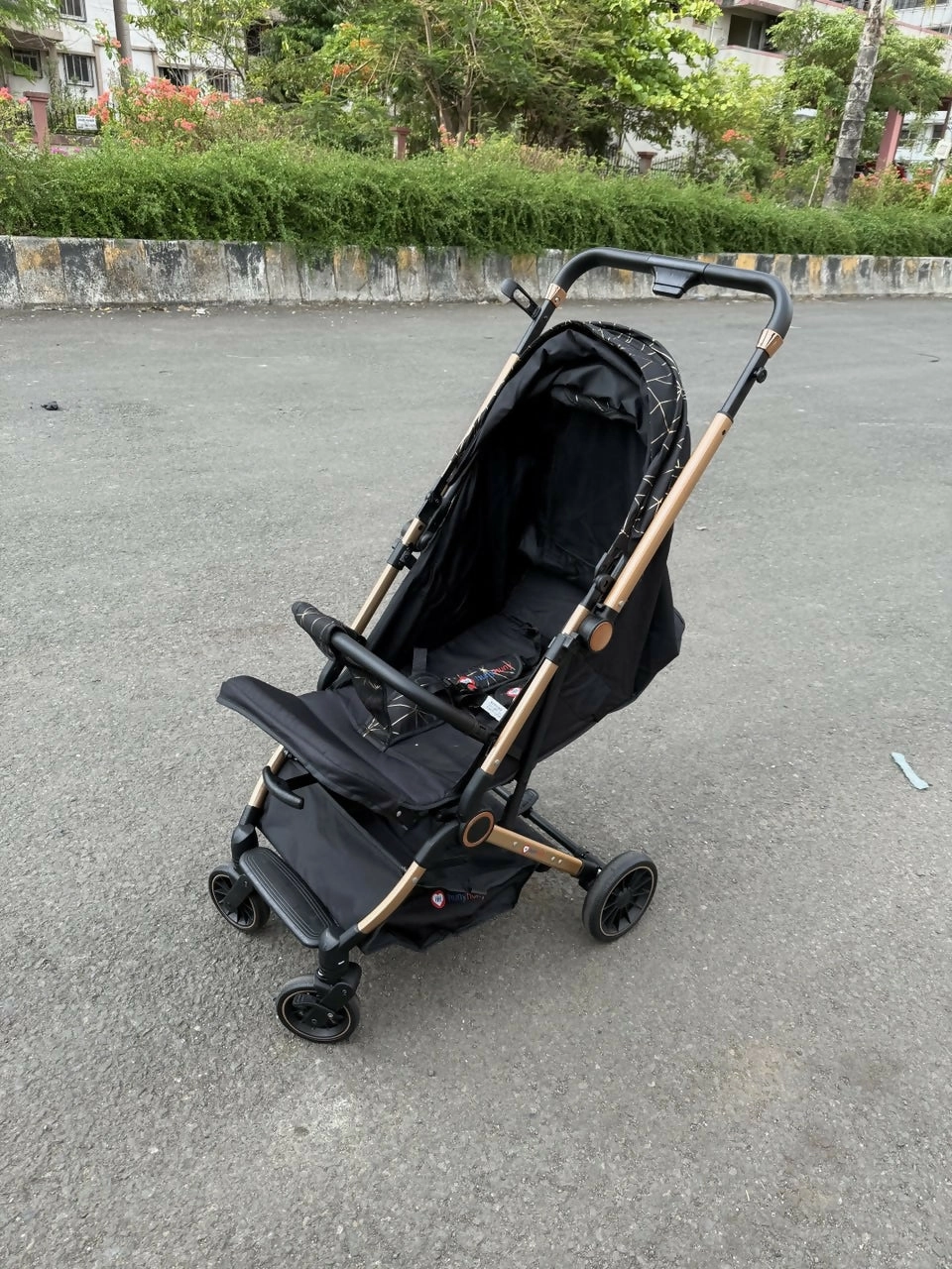 HUNY HUNY - Compact Flight Friendly One Touch Fold-Unfold Stroller/Pram