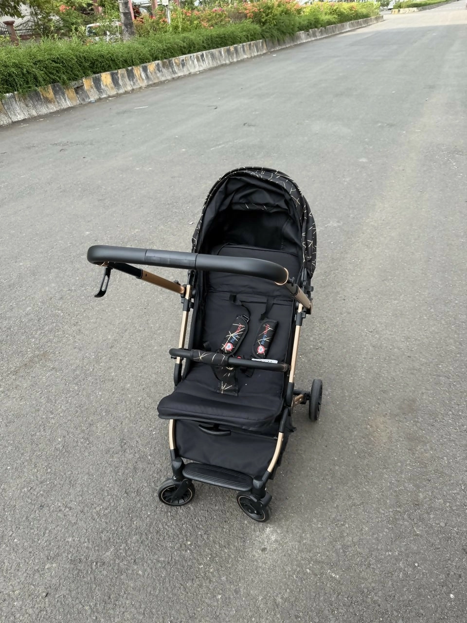 HUNY HUNY - Compact Flight Friendly One Touch Fold-Unfold Stroller/Pram