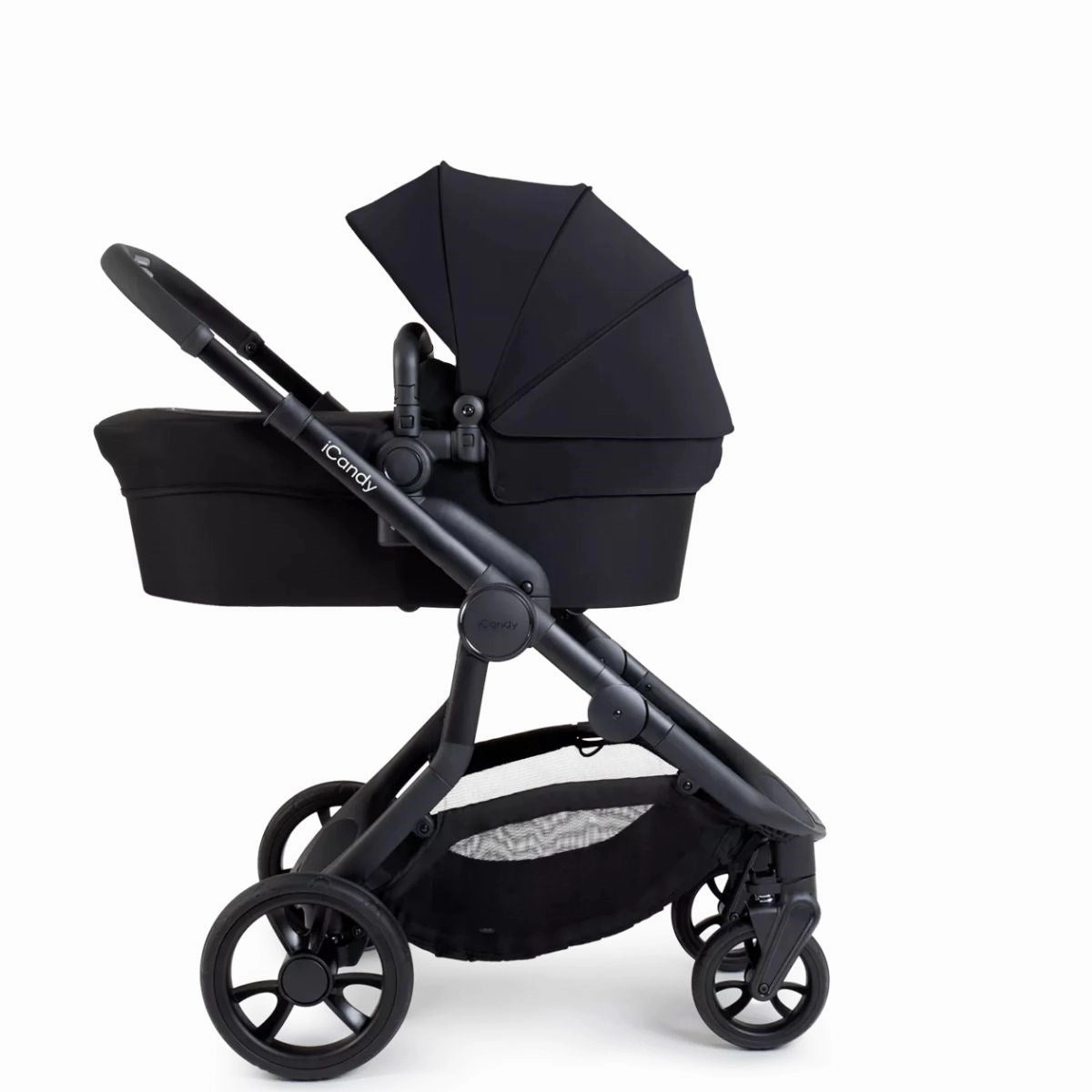 iCandy Orange 4 Complete Bundle Jet Black   Maxi Cosi Cabriofix and Isofix Base,
