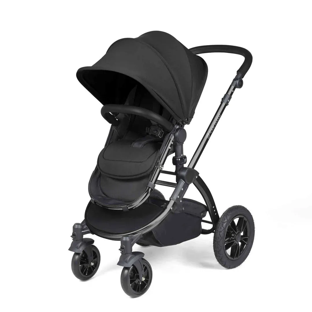 Ickle Bubba Stomp Luxe 12 Piece Travel System with i-Size Cirrus Car Seat & ISOFIX Base  - Black