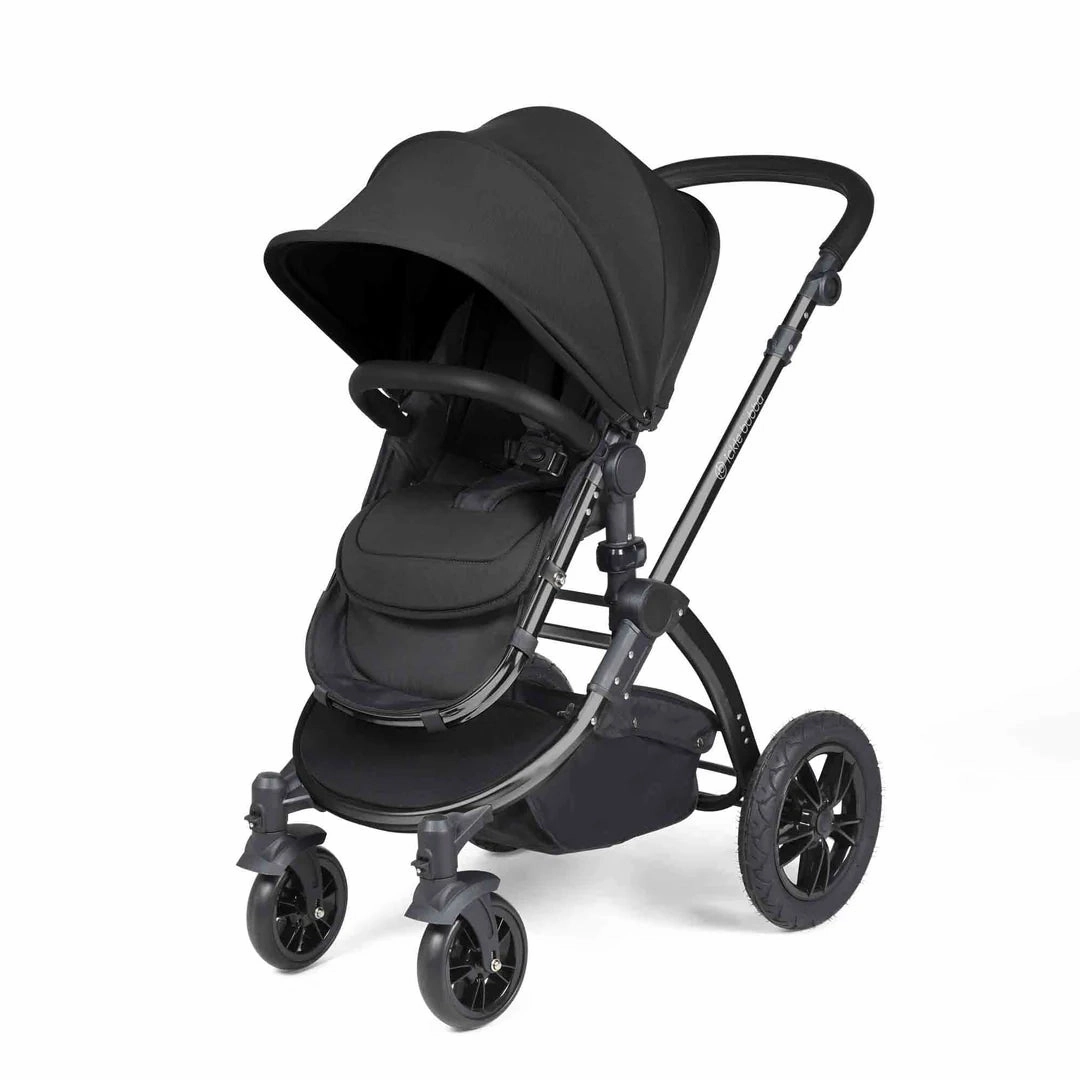 Ickle Bubba Stomp Luxe 12 Piece Travel System with i-Size Cirrus Car Seat & ISOFIX Base  - Black