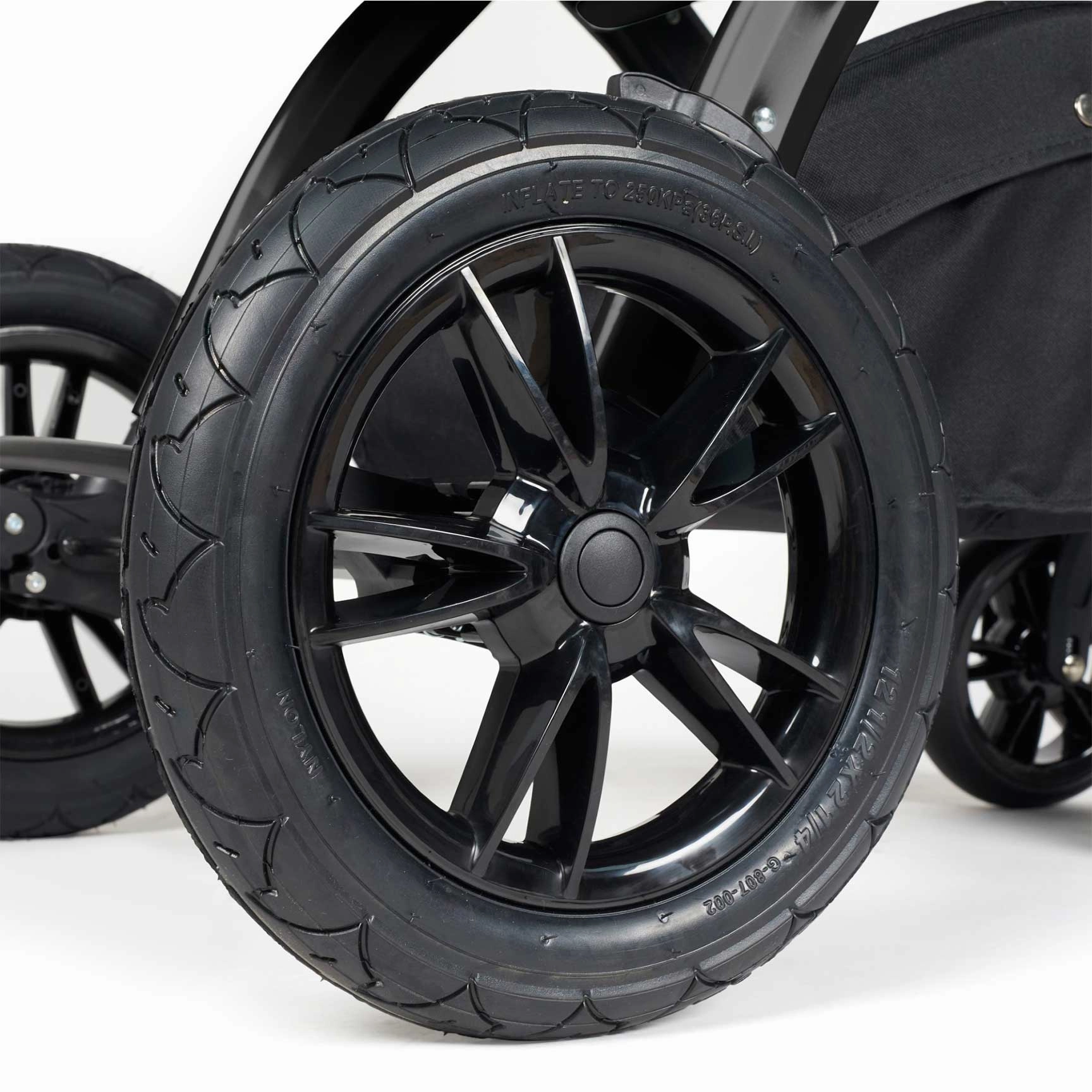 Ickle Bubba Stomp Luxe 2 in 1 Premium Pram - Black/Charcoal Grey/Tan