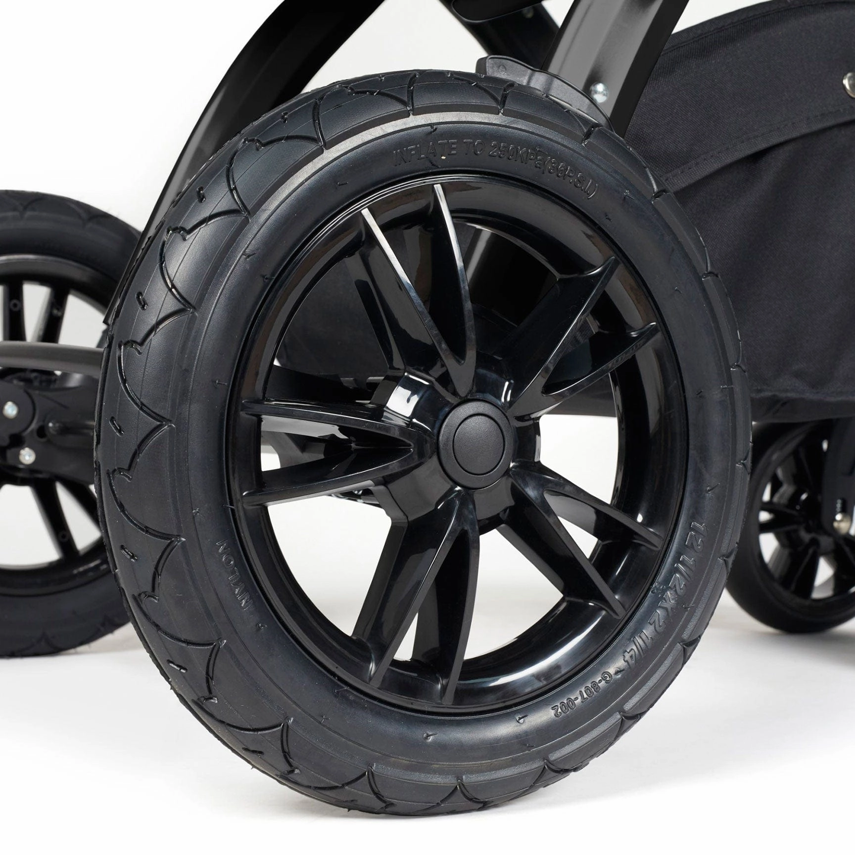 Ickle Bubba Stomp Luxe 2 in 1 Premium Pram - Black/Pearl Grey/Black