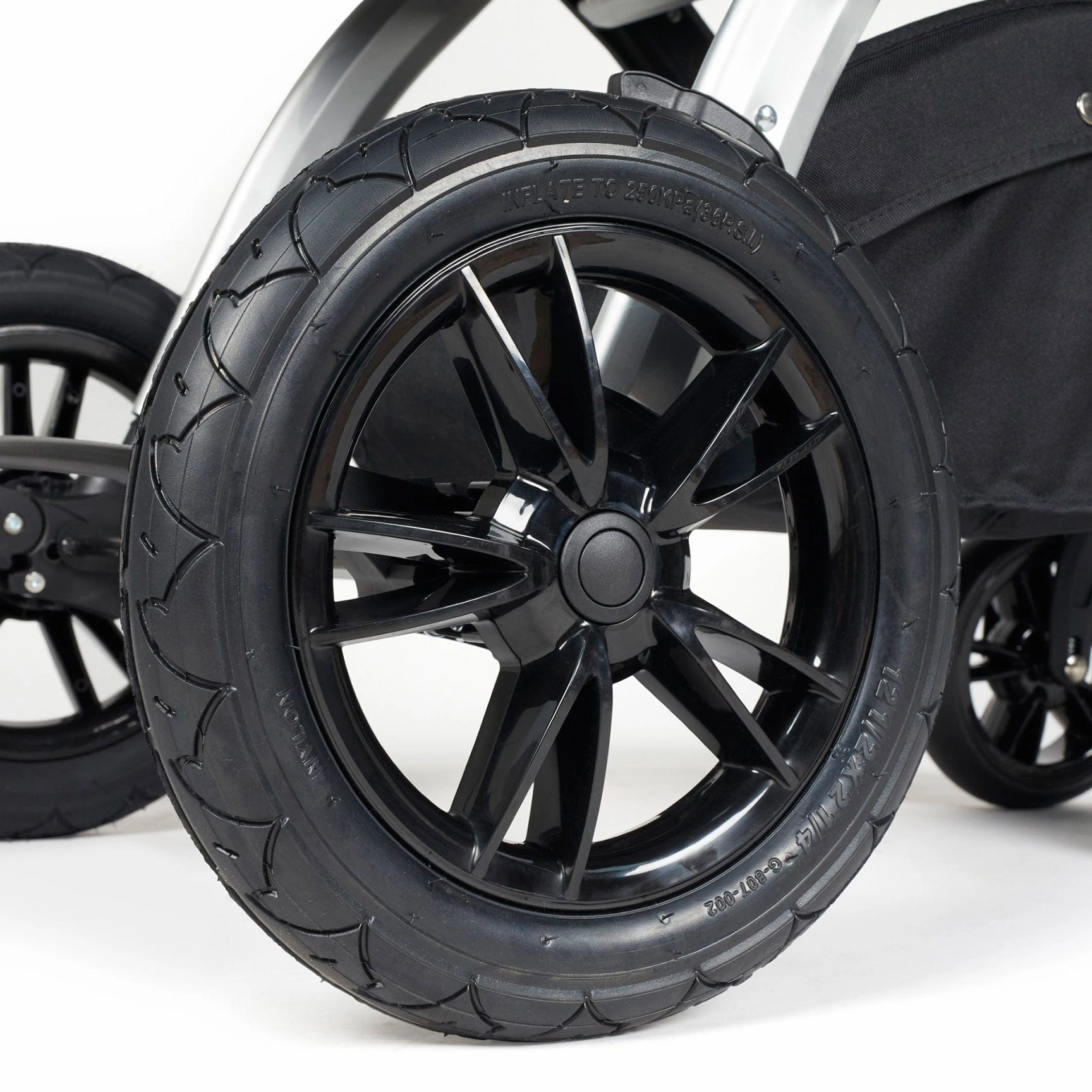 Ickle Bubba Stomp Luxe 2 in 1 Premium Pram - Silver/Desert/Black
