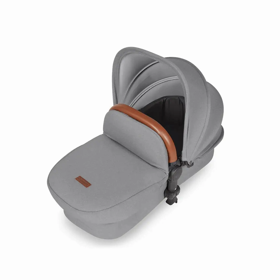 Ickle Bubba Stomp Luxe Travel System & Home 14 Piece Bundle Silver Chassis - Pearl Grey