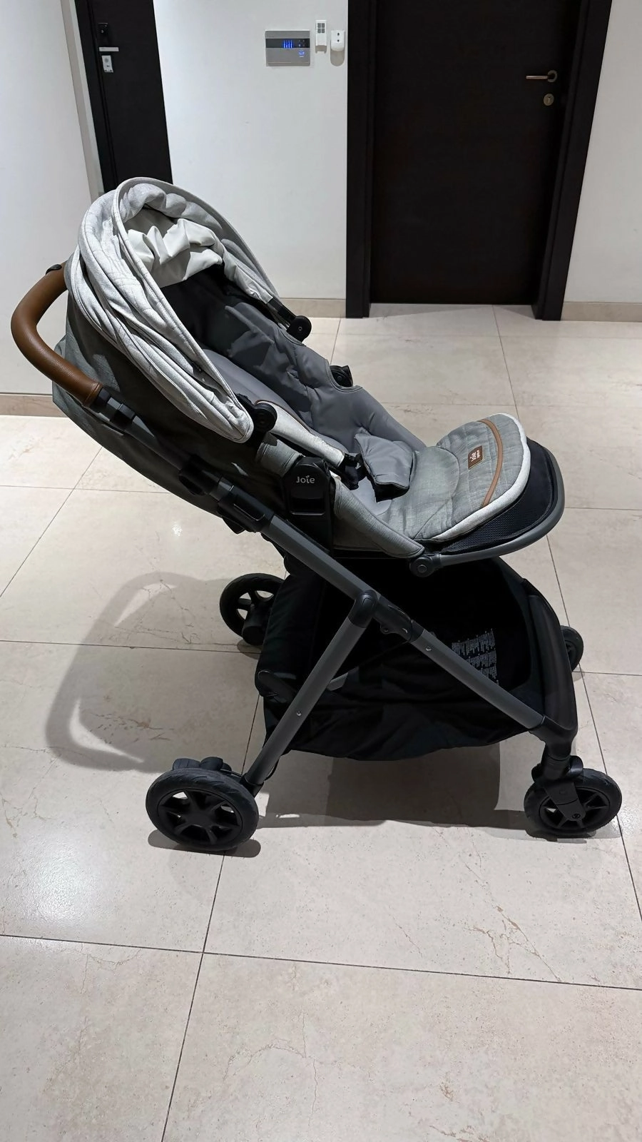 JOIE Aeria Baby Stroller/Pram  Reversible & Height-Adjustable Seat Pram