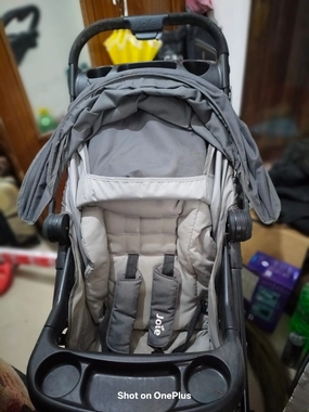 JOIE  Muze LX Baby Stroller/Pram  With Canopy