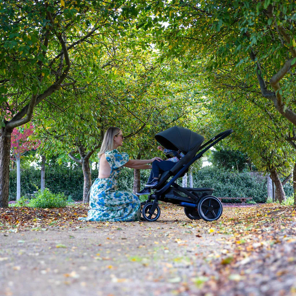 Joolz Geo3 Pram with Bonus Kit