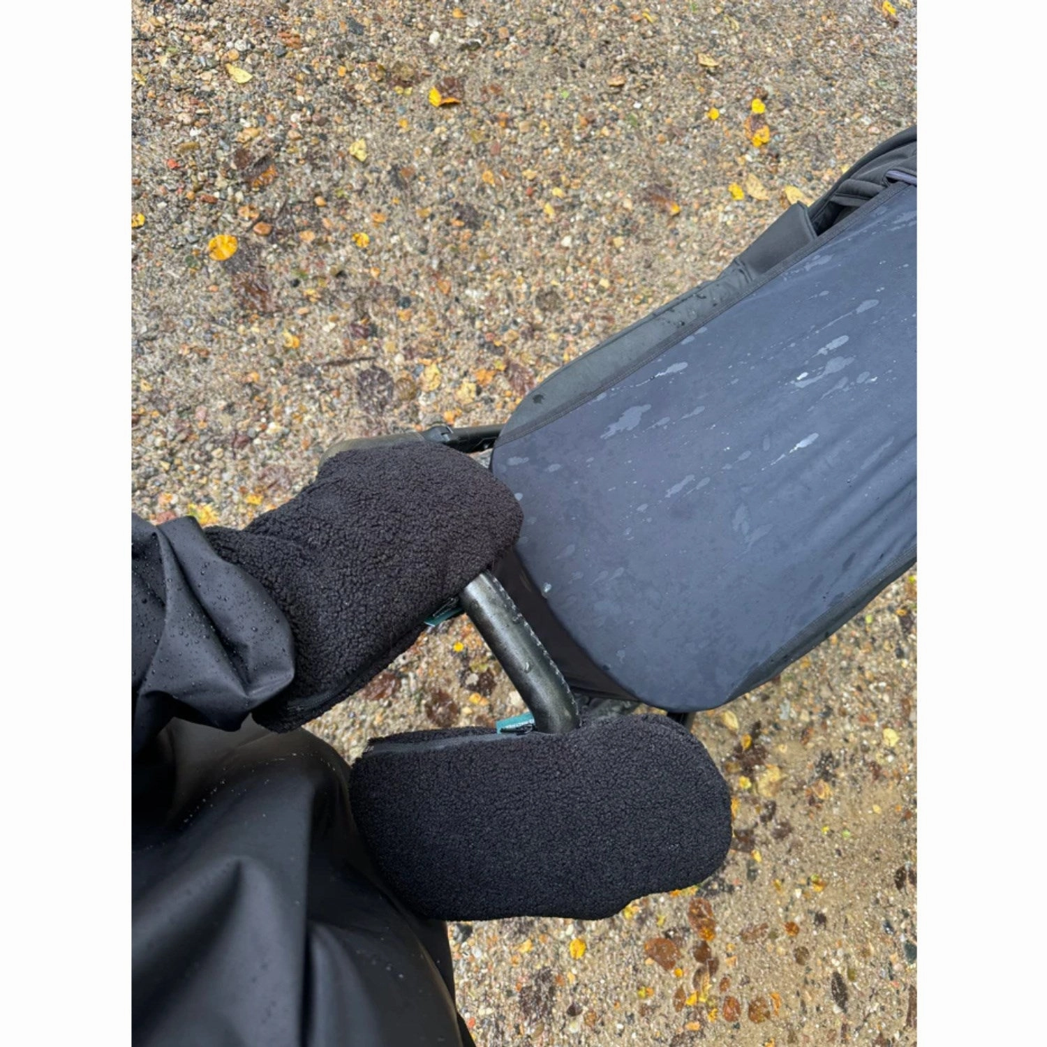 KongWalther Black Teddy sterbro Stroller Gloves