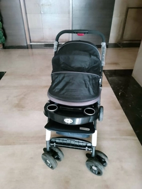 LUVLAP Galaxy Stroller/Pram