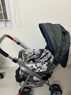 LUVLAP Sunshine Stroller/Pram