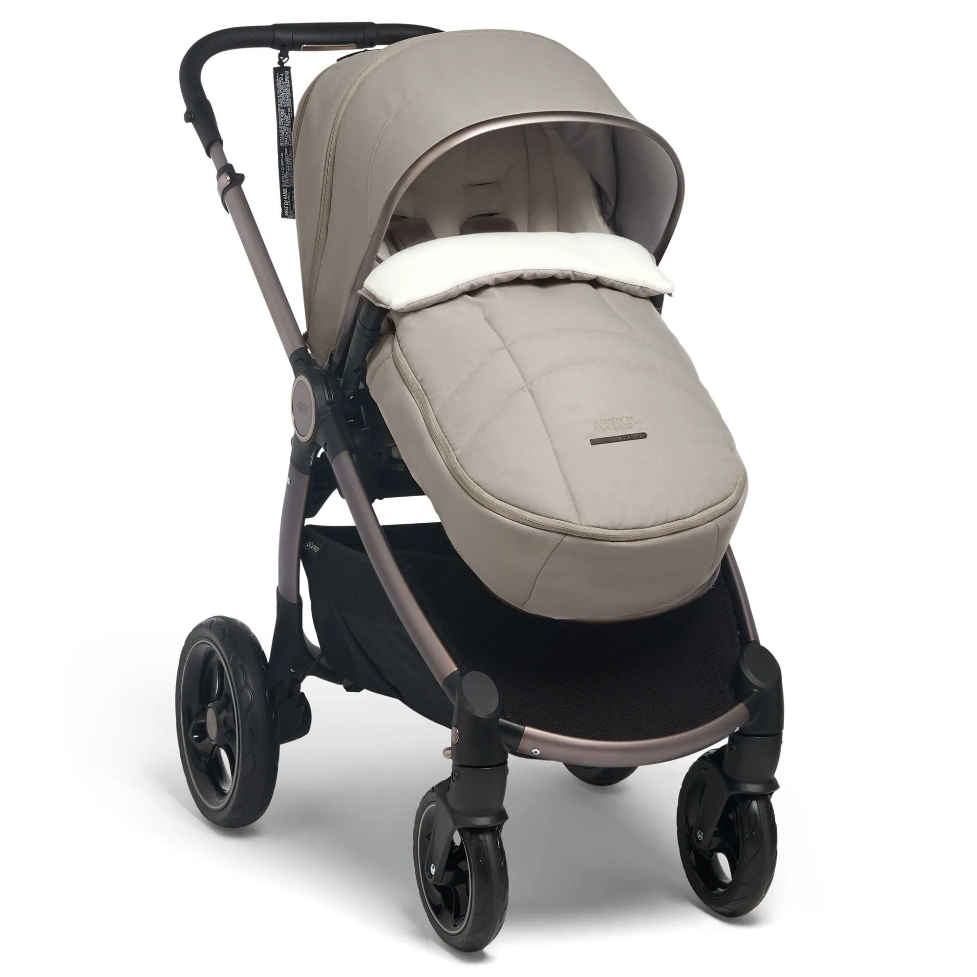 Mamas & Papas Ocarro 9 Piece Maxi-Cosi Travel System in Studio