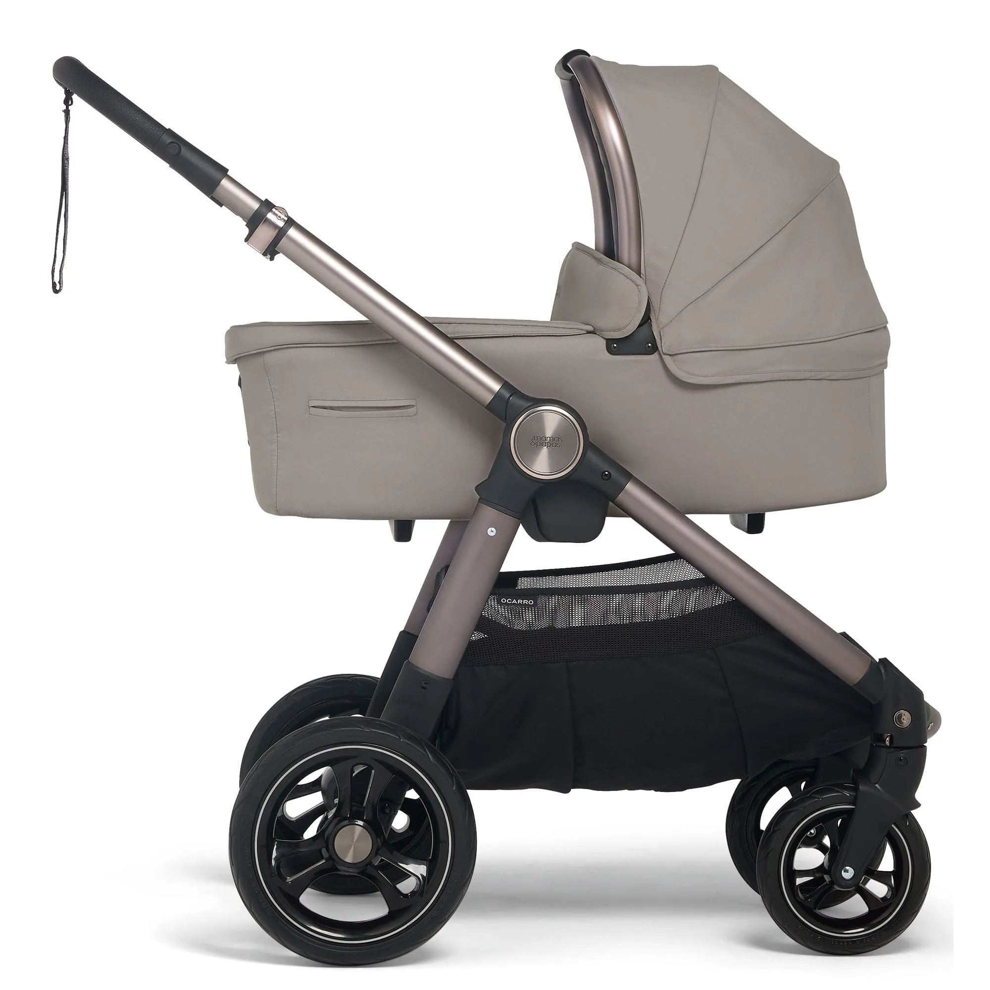 Mamas & Papas Ocarro 9 Piece Maxi-Cosi Travel System in Studio