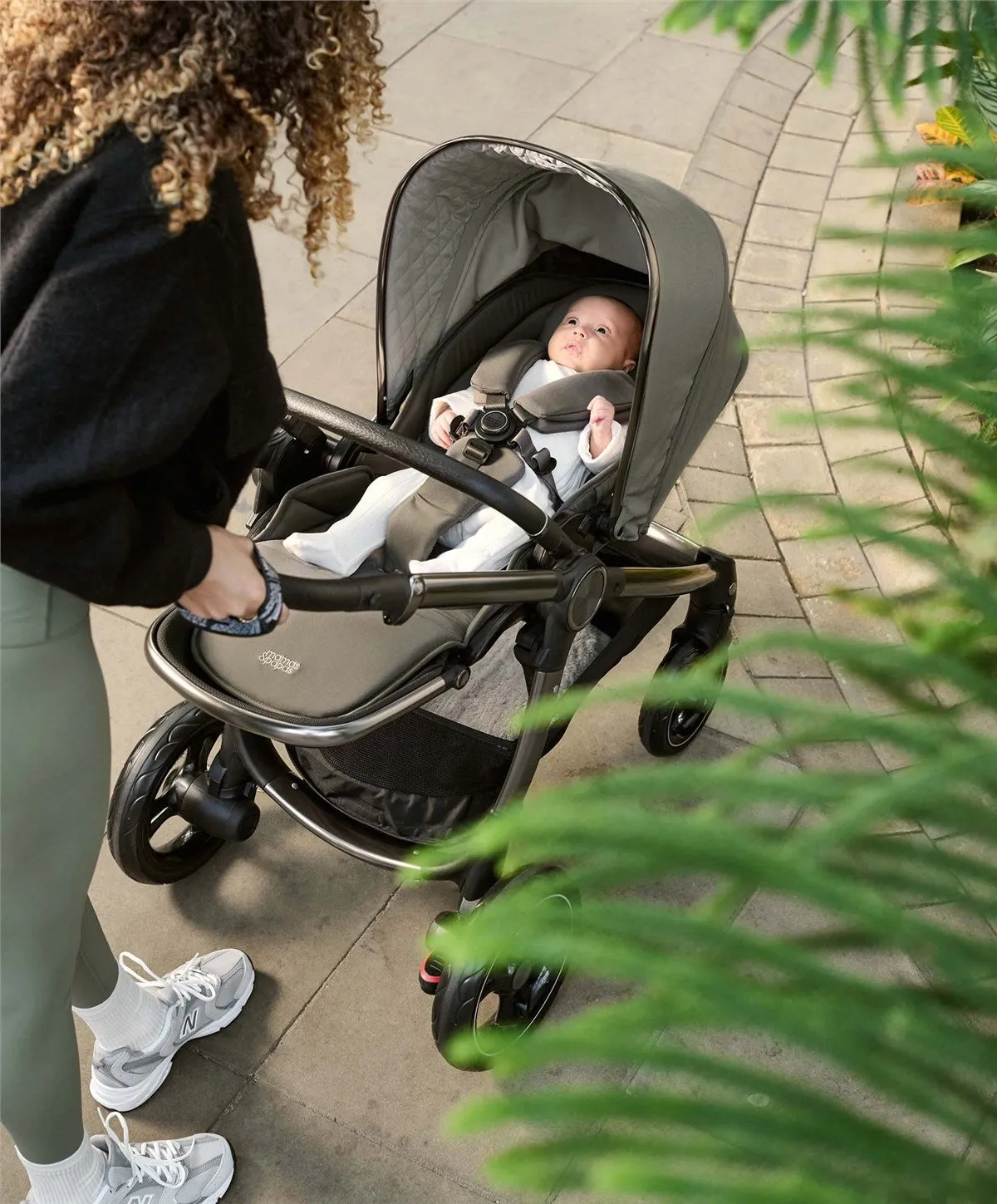 Mamas & Papas Ocarro Complete Travel Bundle with Cybex Cloud T   Base, Mercury