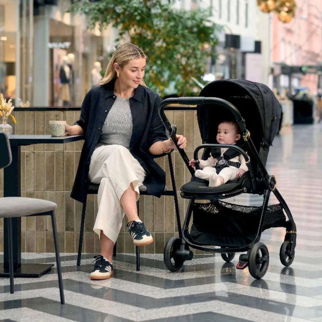 Mamas & Papas Strada Pram