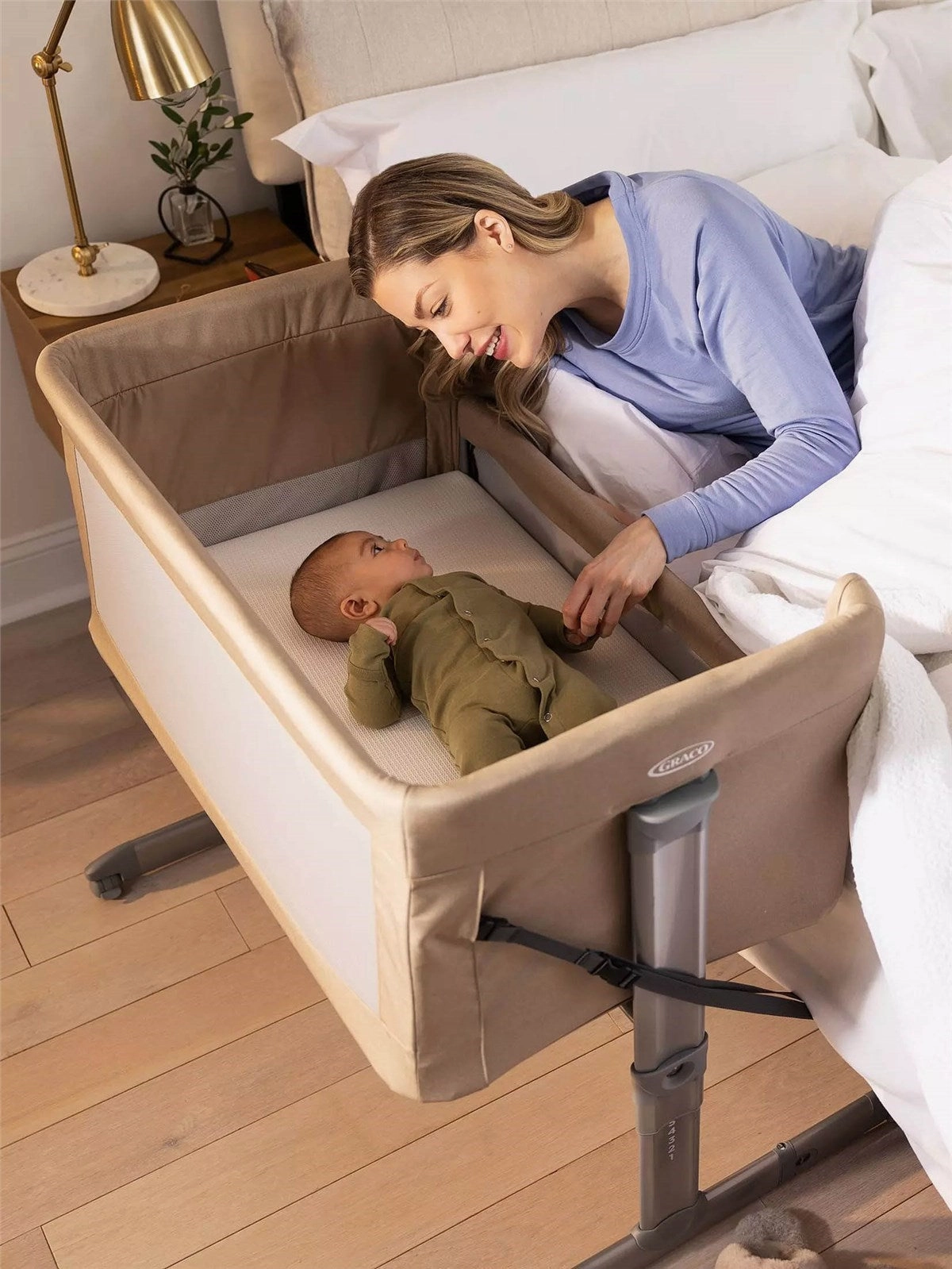 Mamas & Papas Vardo Essential Travel & Nursery Bundle, Noir