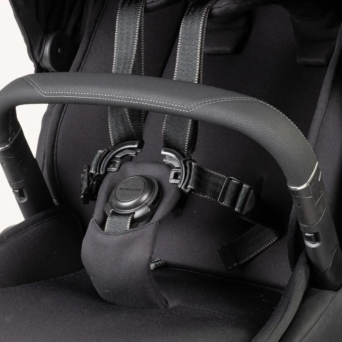 Maxi Cosi Fame Stroller and Bassinet - Twillic Black