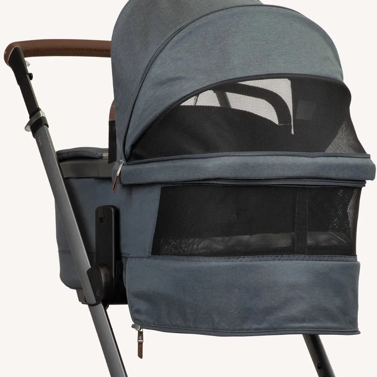 Maxi Cosi Fame Stroller and Bassinet - Twillic Graphite