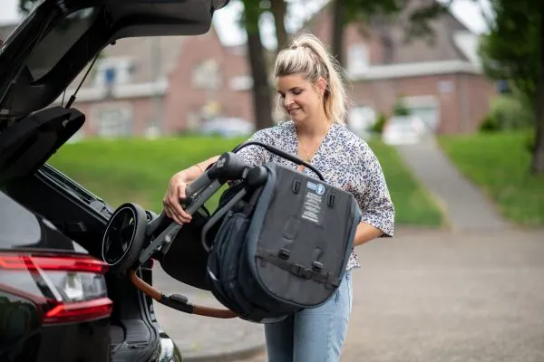 Maxi Cosi Zelia Max 5-in-1 Modular Travel System