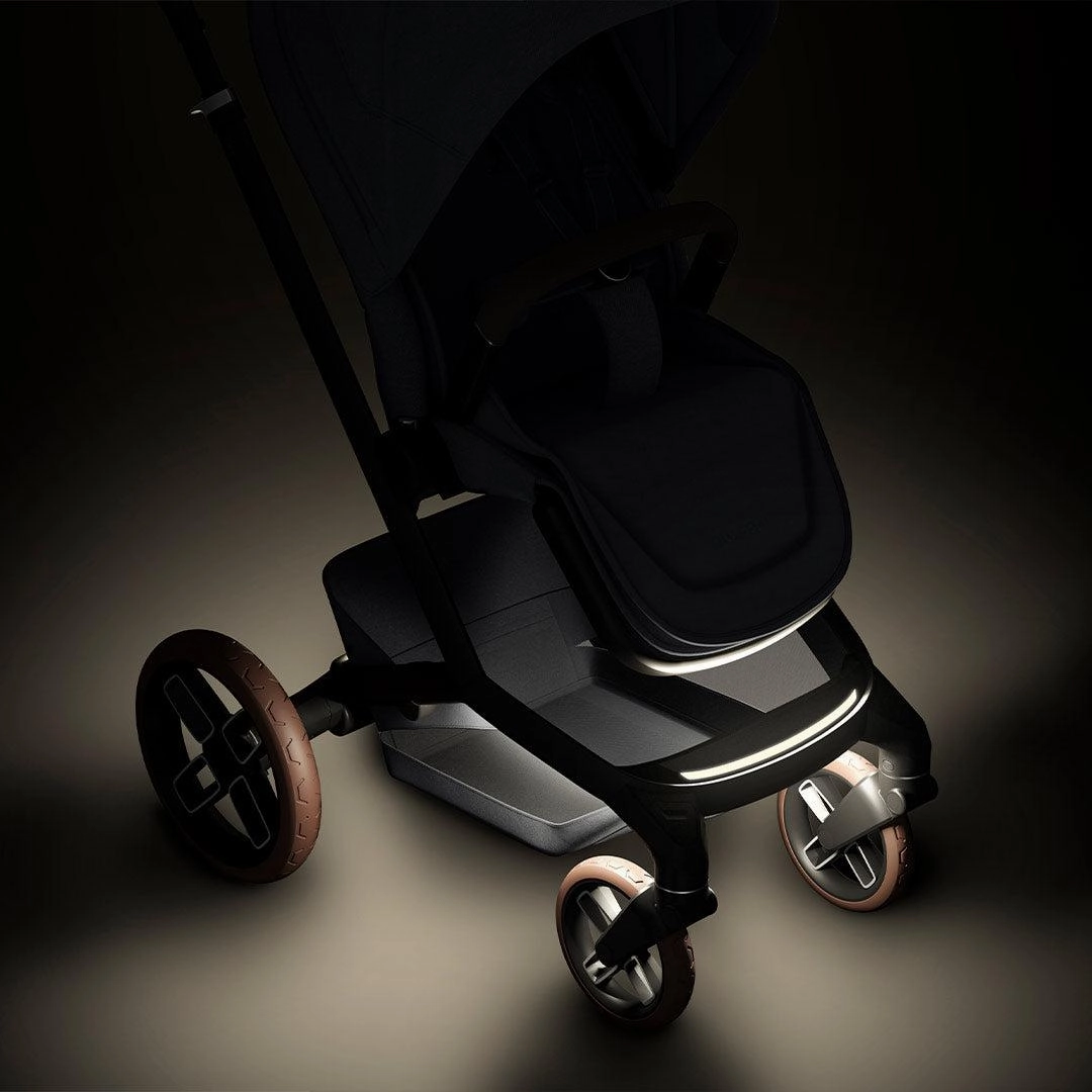 Maxi-Cosi Fame Pushchair - Twillic Truffle - Black Wheels